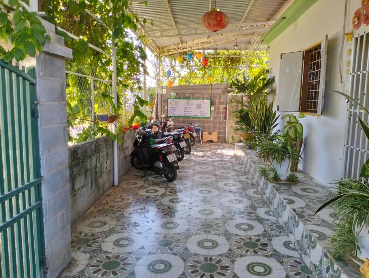 Parking in BONNIE HOMESTAY Mui Ne