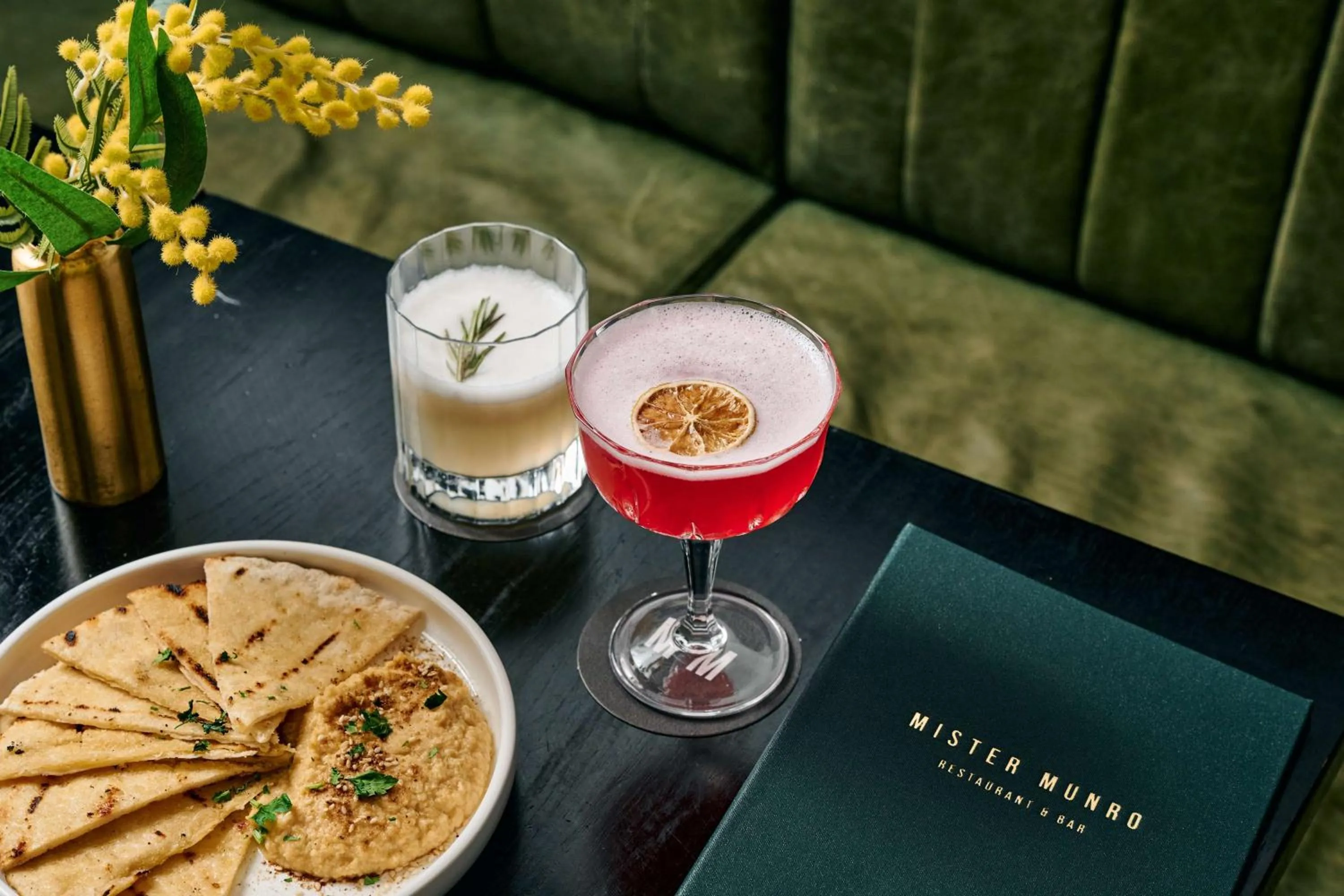 Food and drinks in The Victoria Hotel