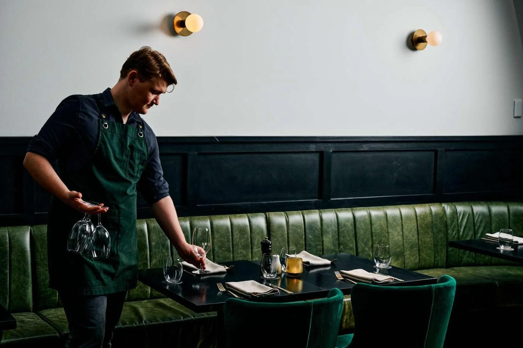 Restaurant/places to eat in The Victoria Hotel