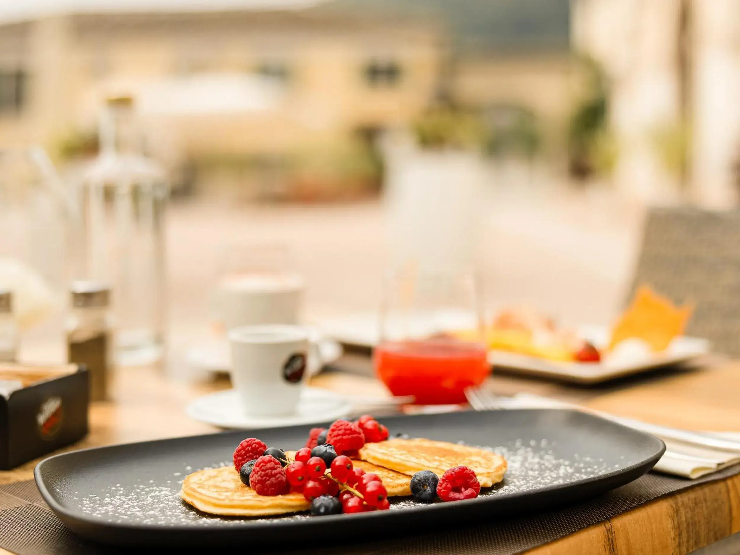 Breakfast in Hotel Villa Cariola Breakfast in Hotel Villa Cariola
