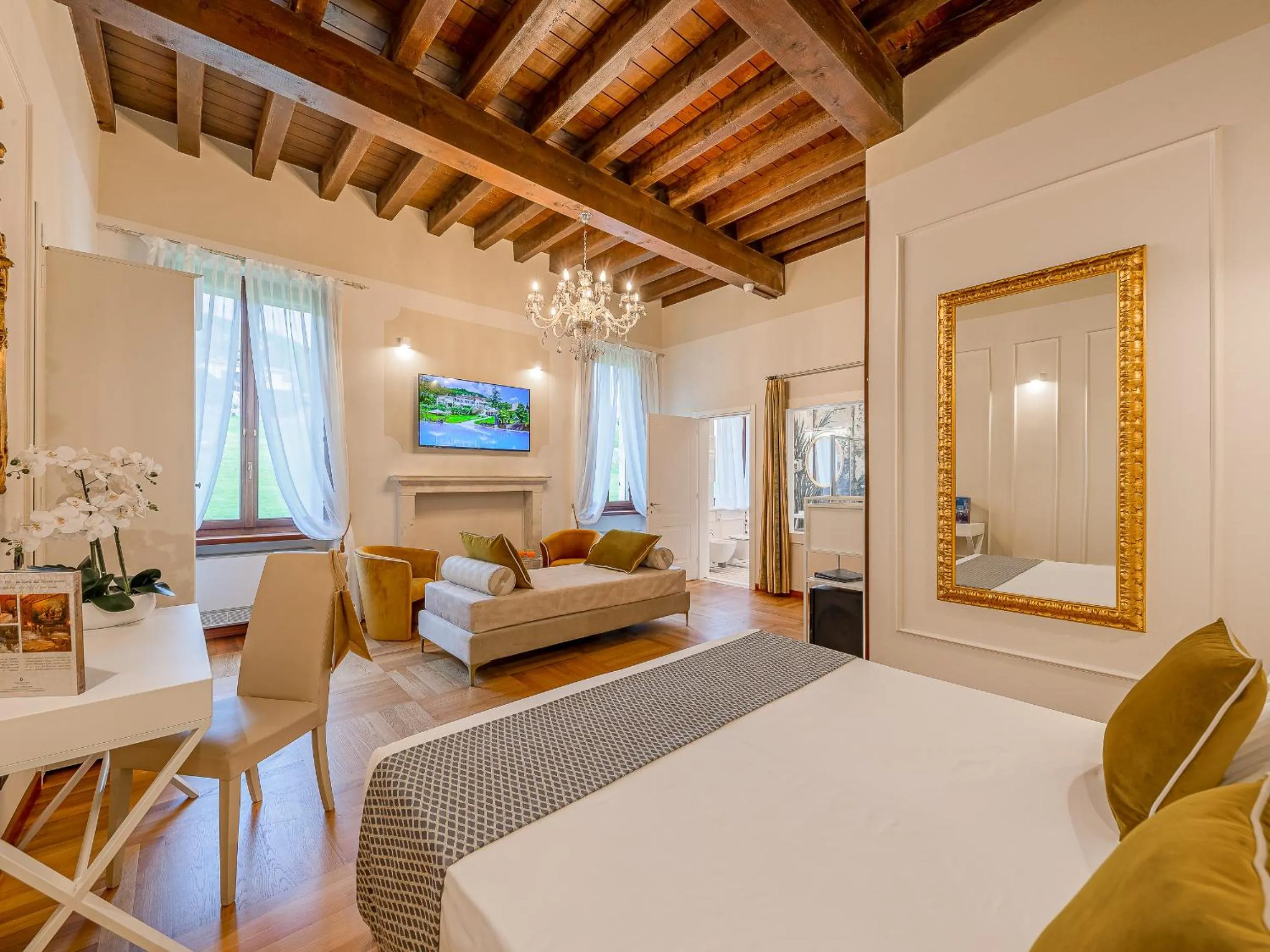 Bed in Hotel Villa Cariola