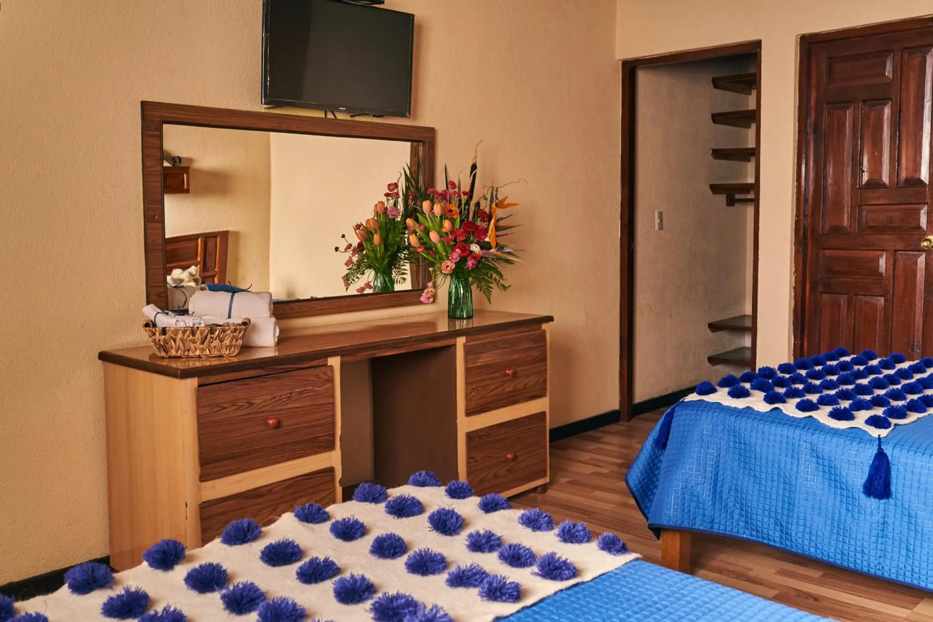 Photo of the whole room, Bed in Hotel Palacio de Moctezuma Photo of the whole room, Bed in Hotel Palacio de Moctezuma