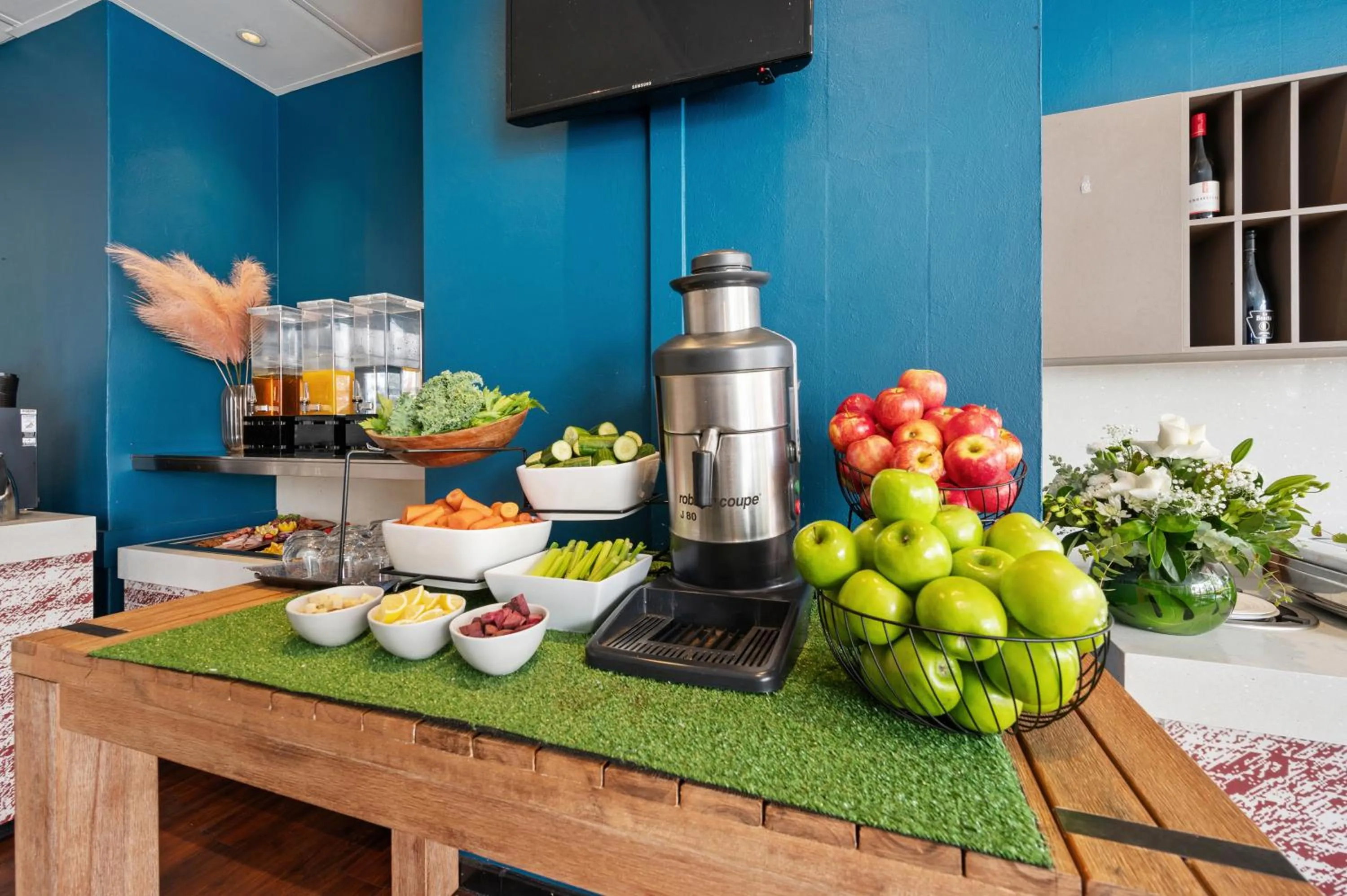 Breakfast in The Plaza Hotel Kalgoorlie