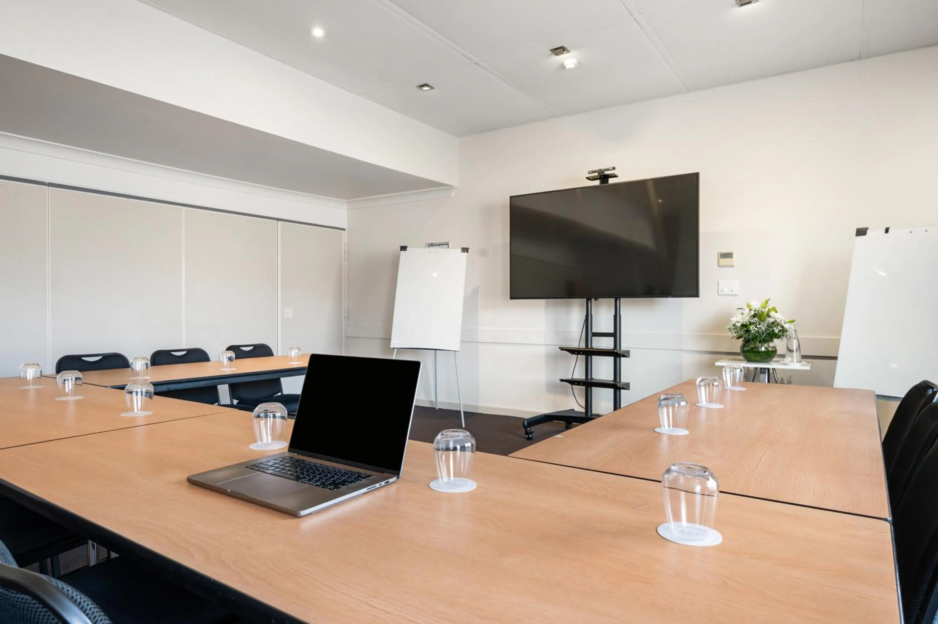 Meeting/conference room in The Plaza Hotel Kalgoorlie