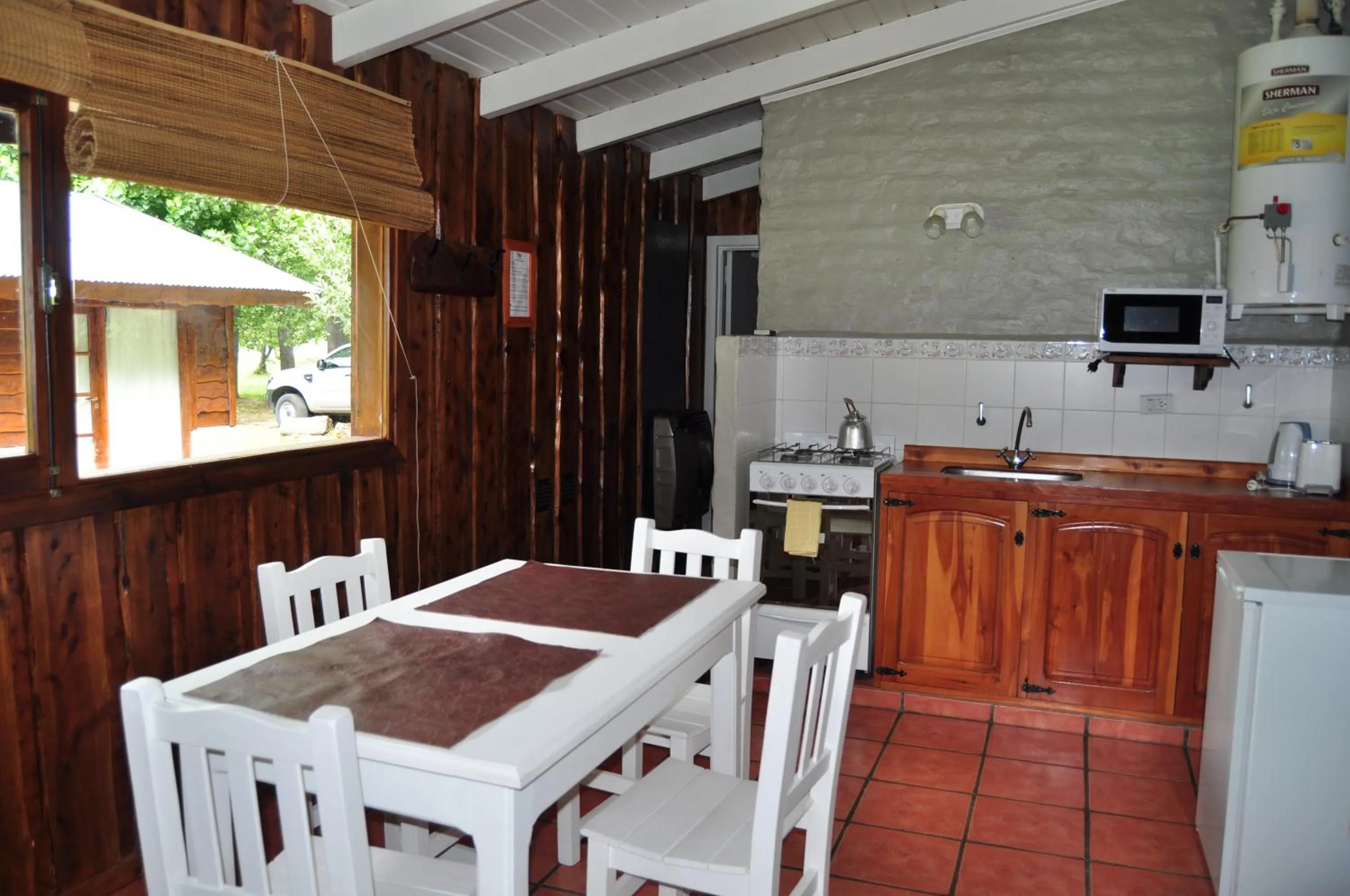 Cabañas y Hosteria Aldea Los Huemules