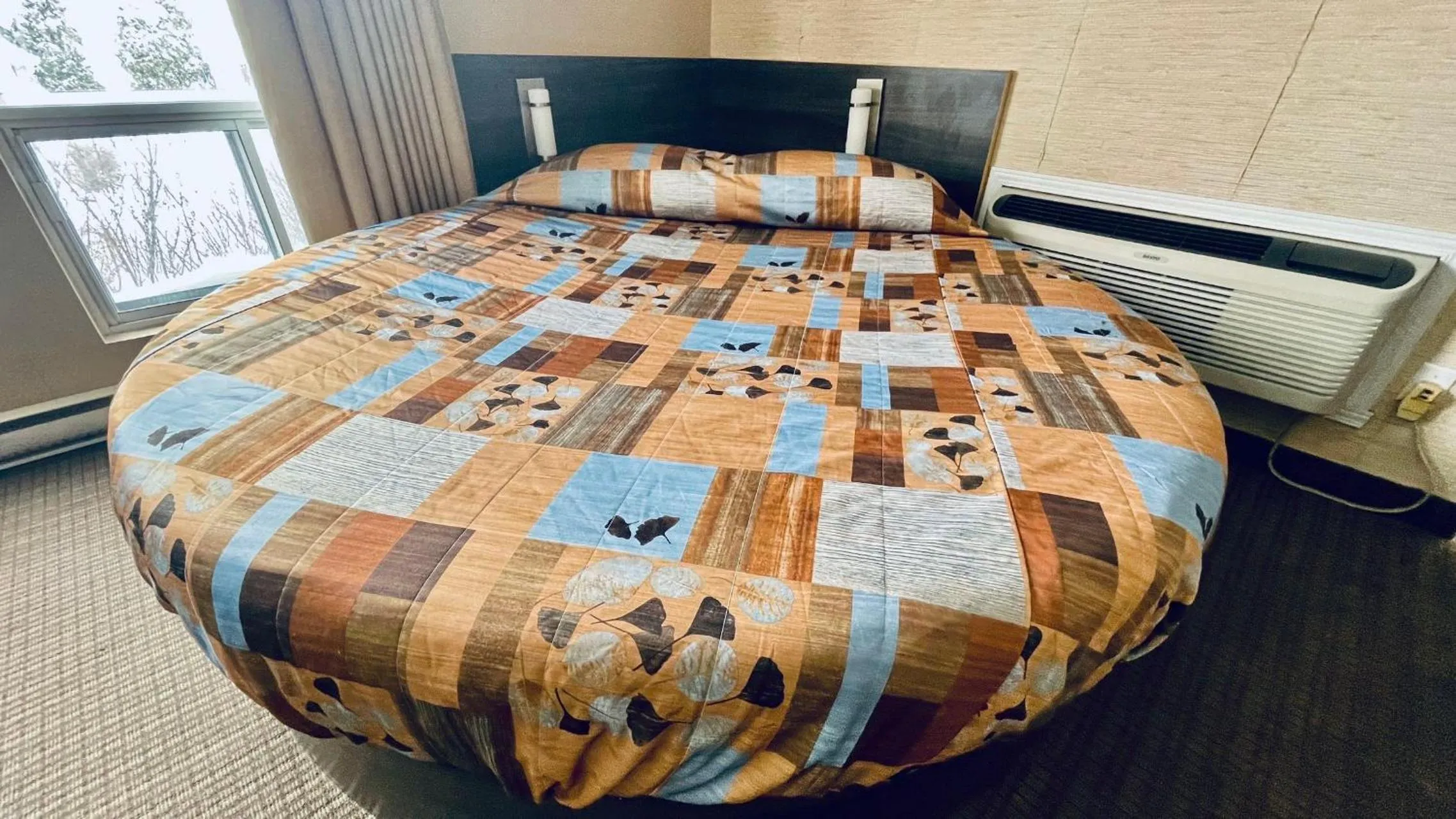 Bedroom, Bed in Motel Falcon