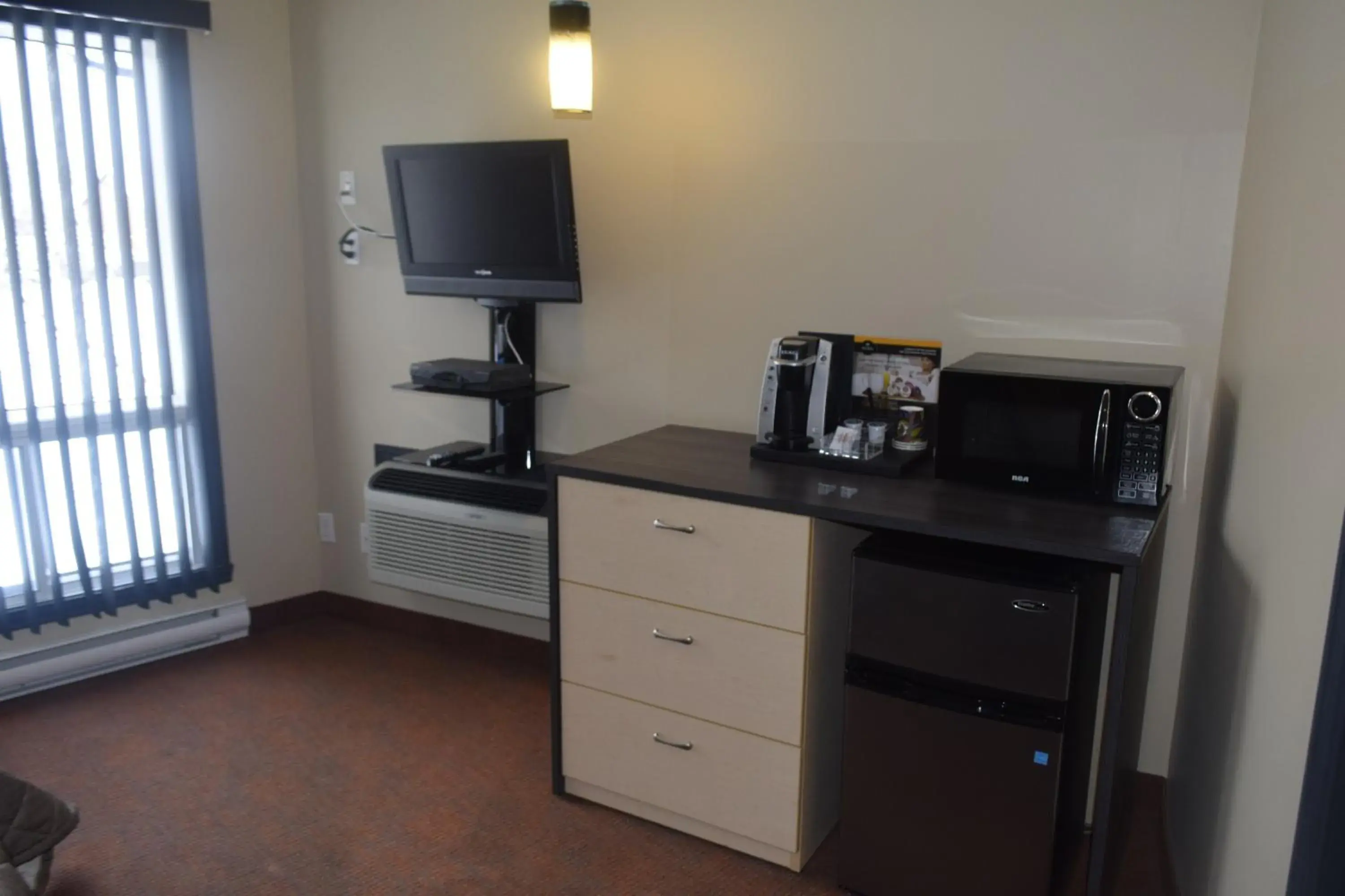 TV and multimedia in Motel Falcon TV and multimedia in Motel Falcon