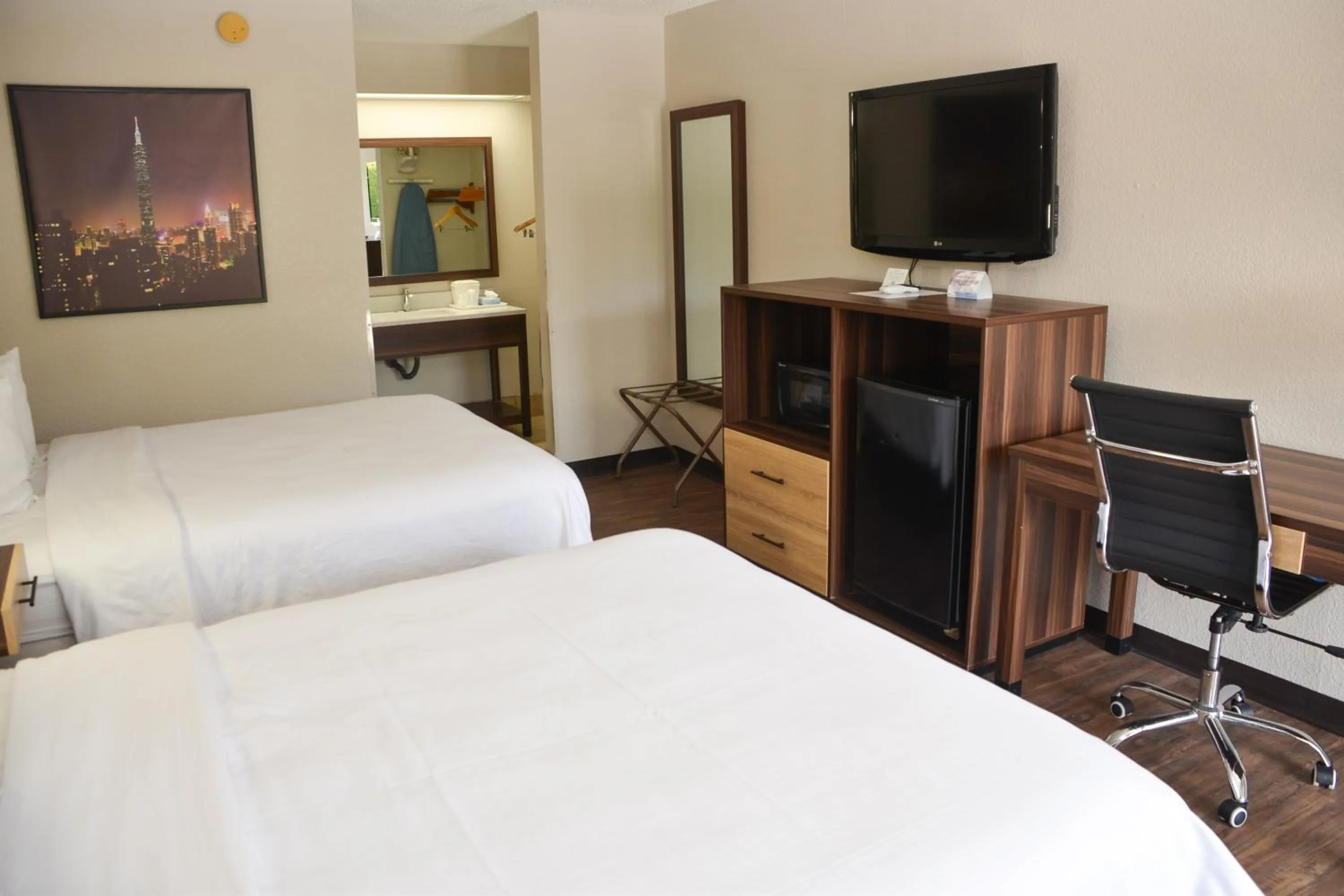 Bed in Baymont by Wyndham Santee