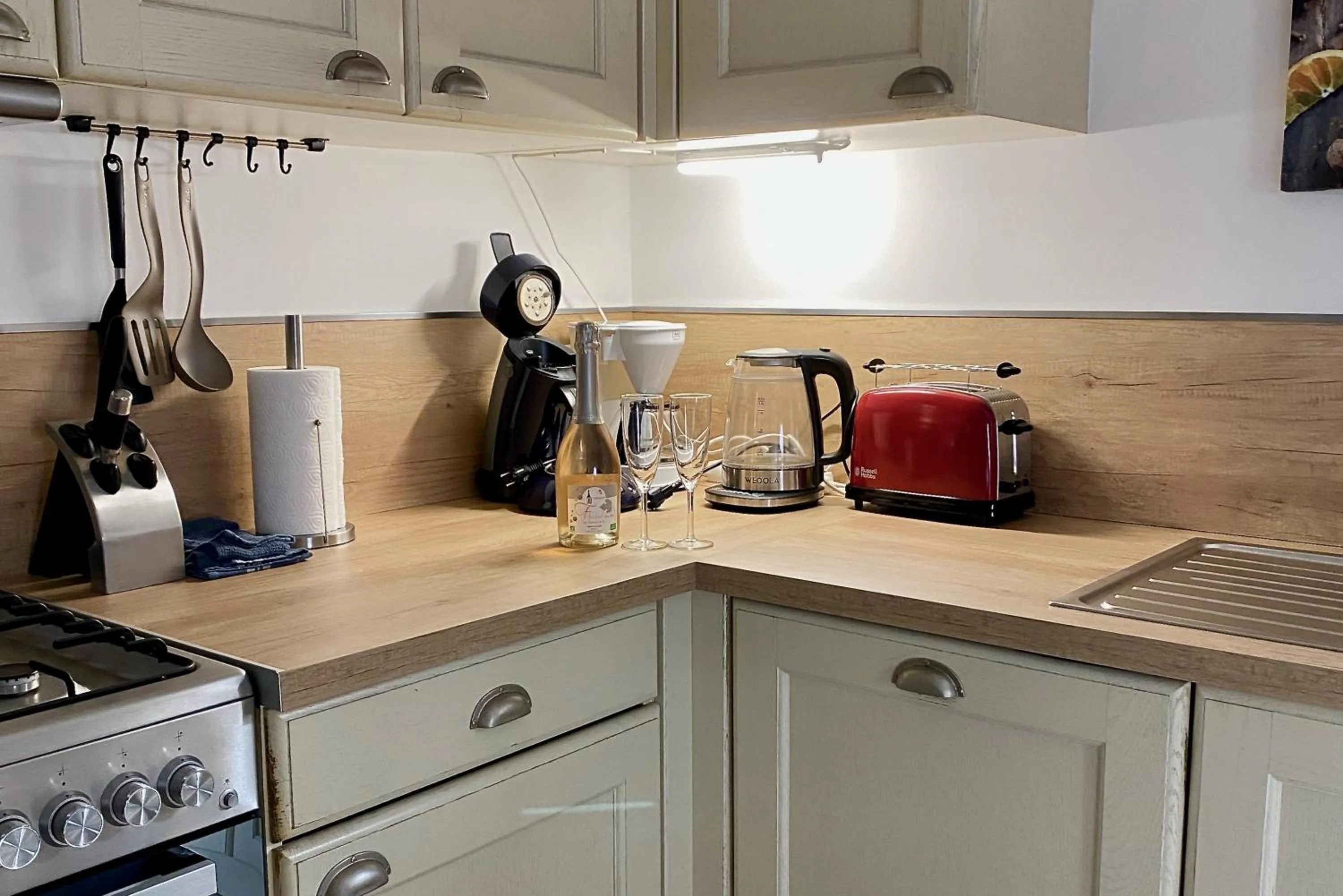 kitchen in Le Petit Manoir de Vitrac