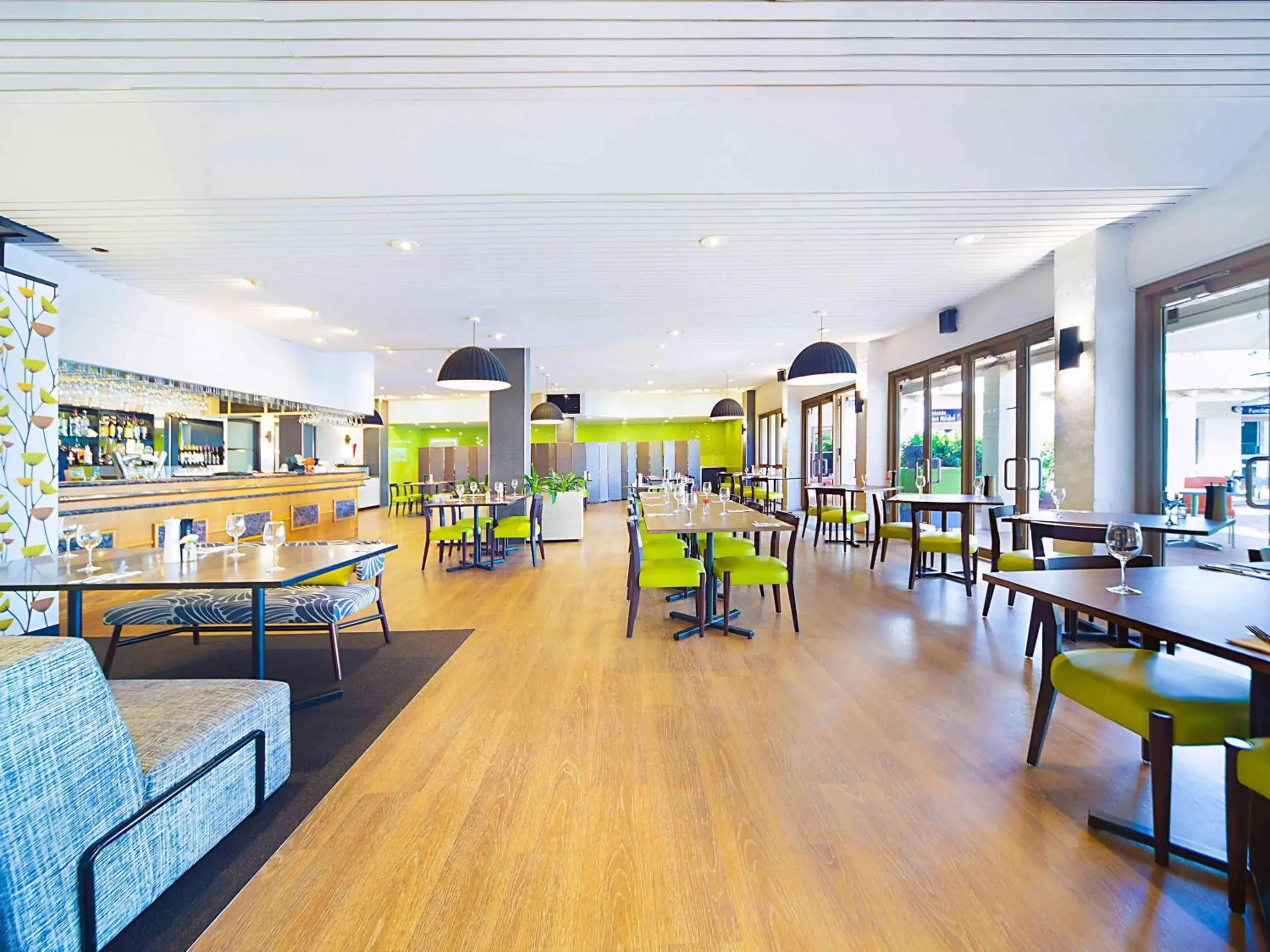 Lounge or bar in Ibis Styles Karratha Lounge or bar in Ibis Styles Karratha