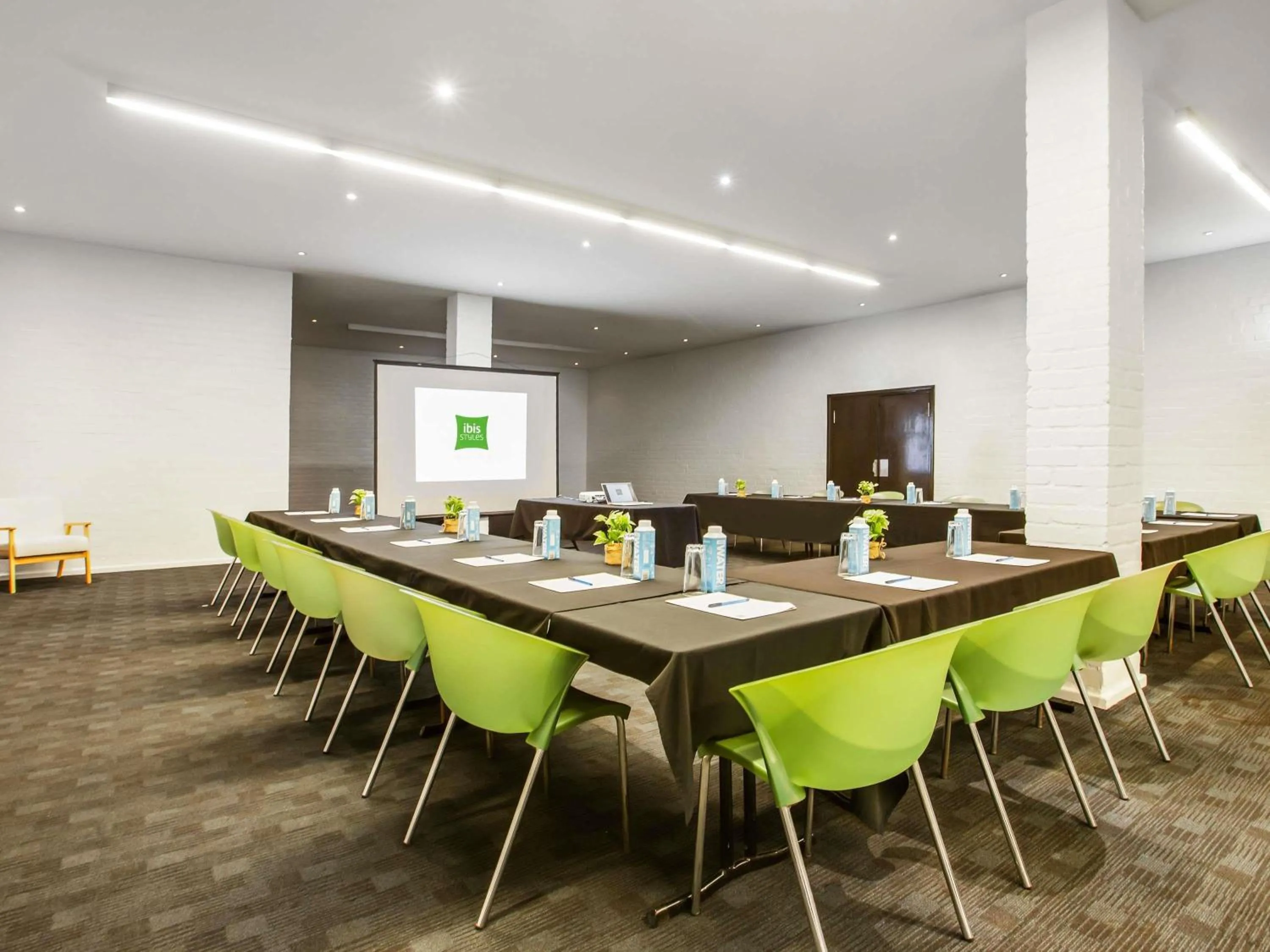 Meeting/conference room in Ibis Styles Karratha