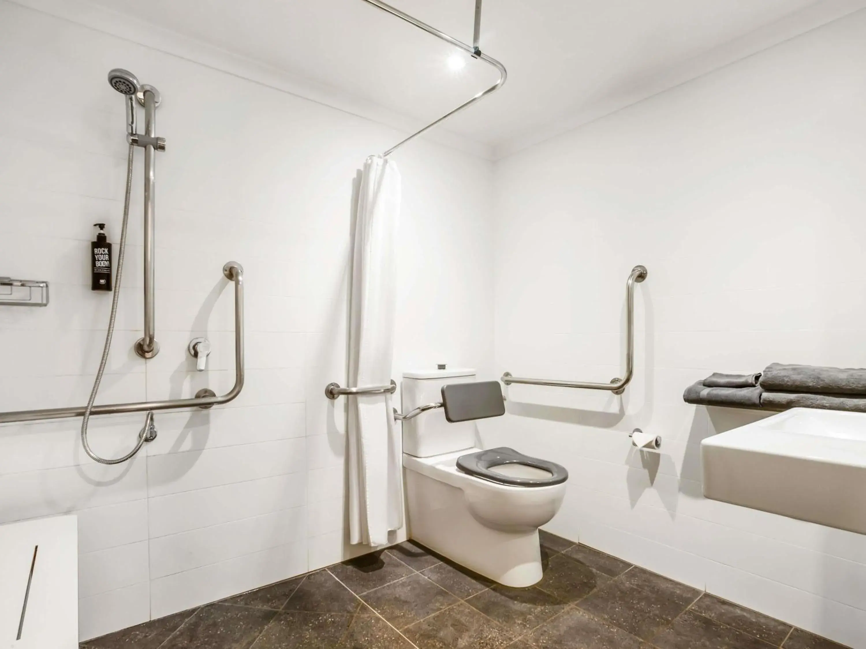 Bedroom in Ibis Styles Karratha Bedroom in Ibis Styles Karratha