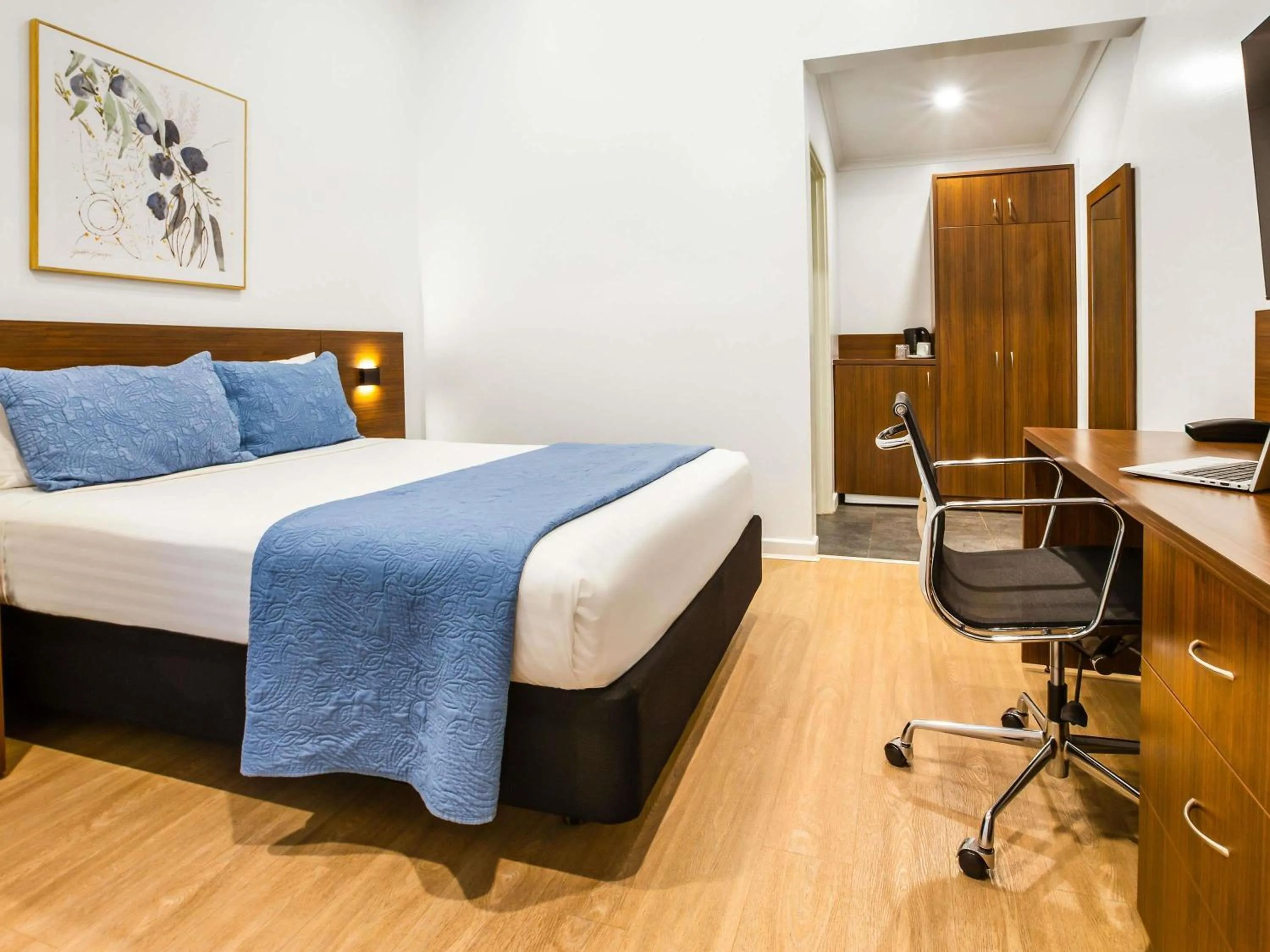 Bedroom, Bed in Ibis Styles Karratha