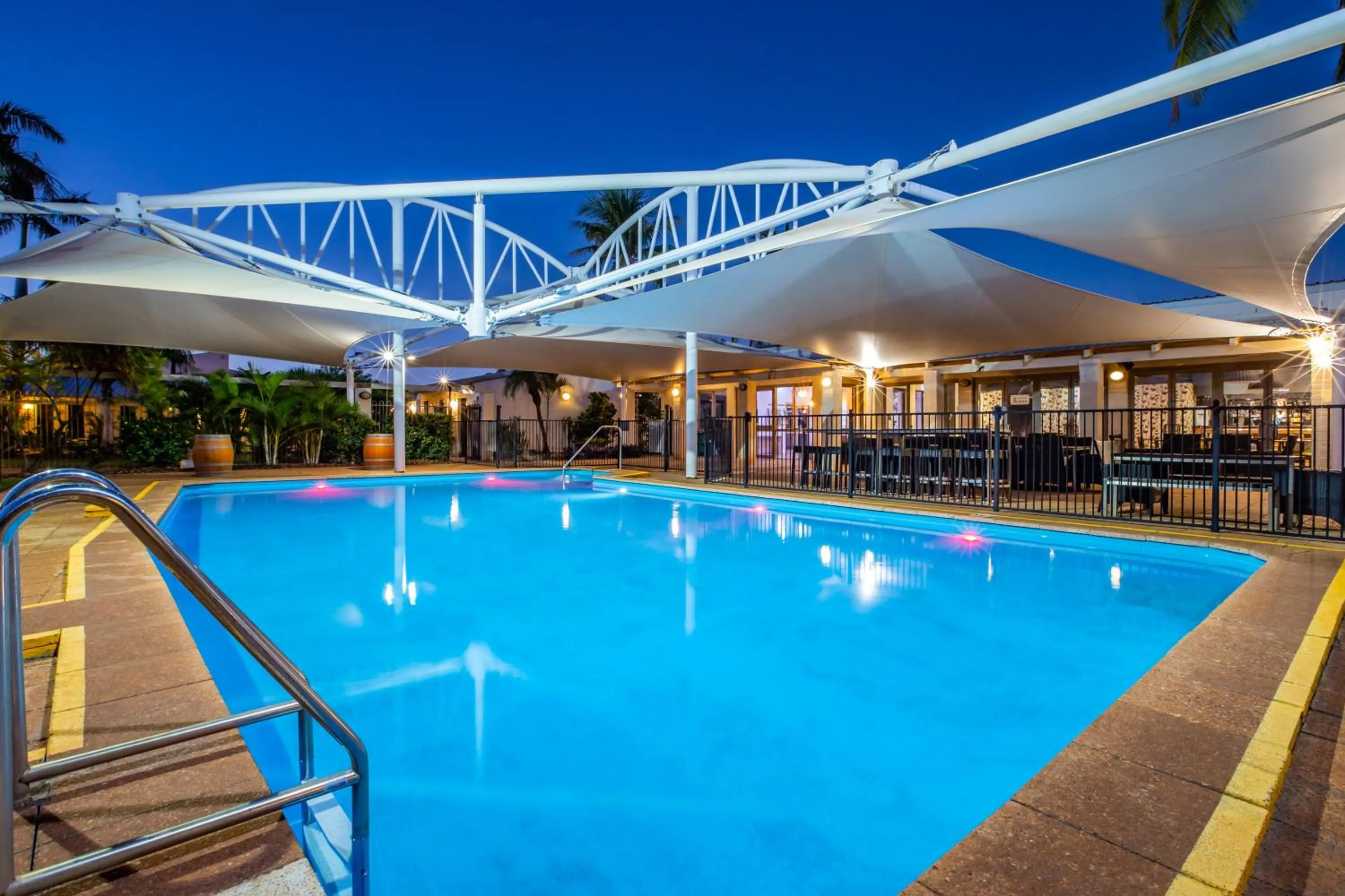 Swimming pool in Ibis Styles Karratha