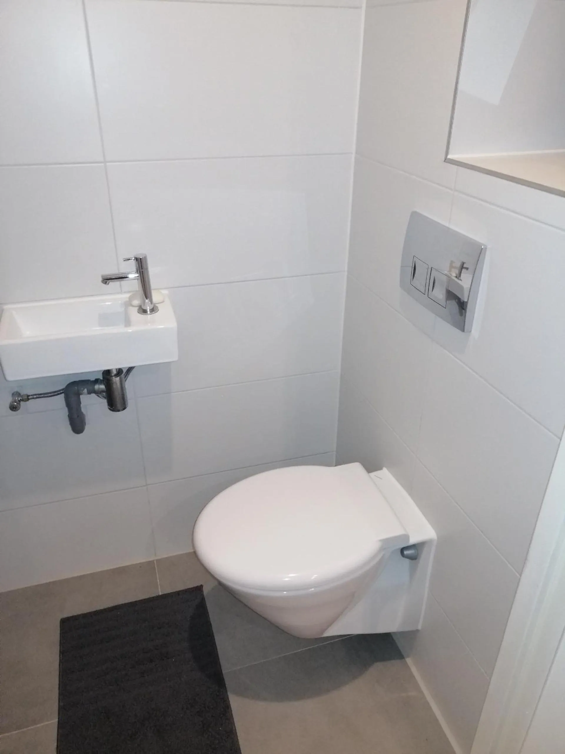 Canal Garden Apartment StayWell Amsterdam