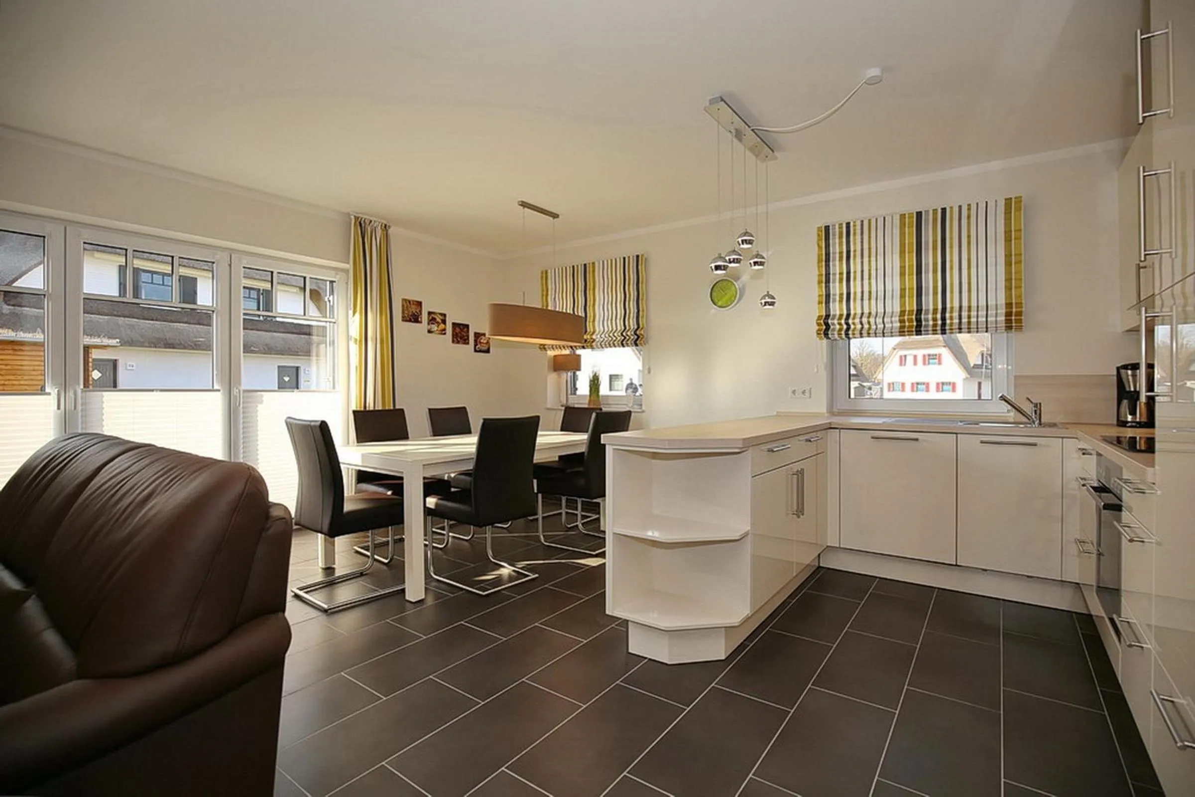 Kitchen or kitchenette in Reethaus Am Mariannenweg 09a