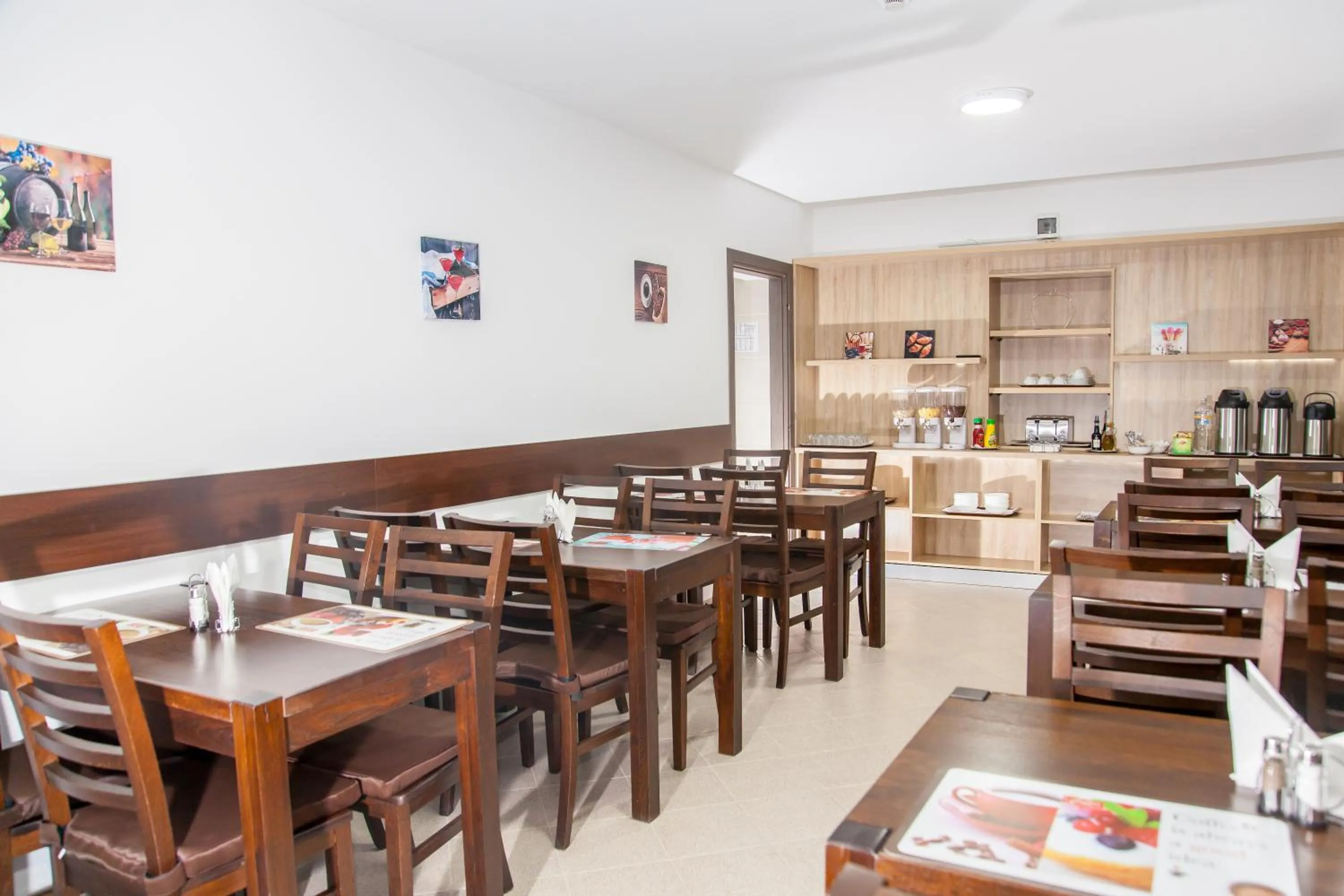 Restaurant/places to eat in HB Brilliant