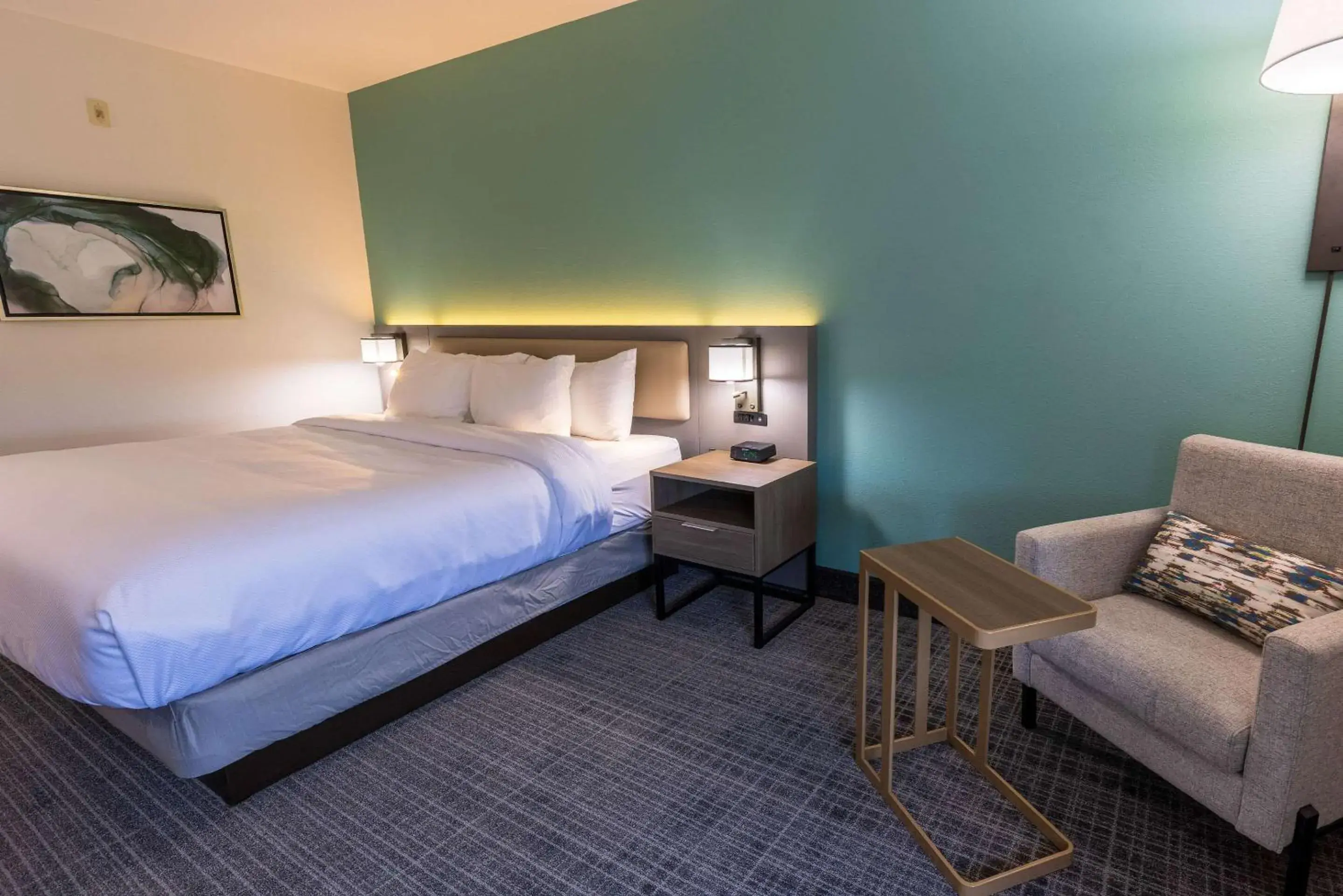 Bedroom, Bed in Comfort Inn & Suites New Iberia - Avery Island Bedroom, Bed in Comfort Inn & Suites New Iberia - Avery Island