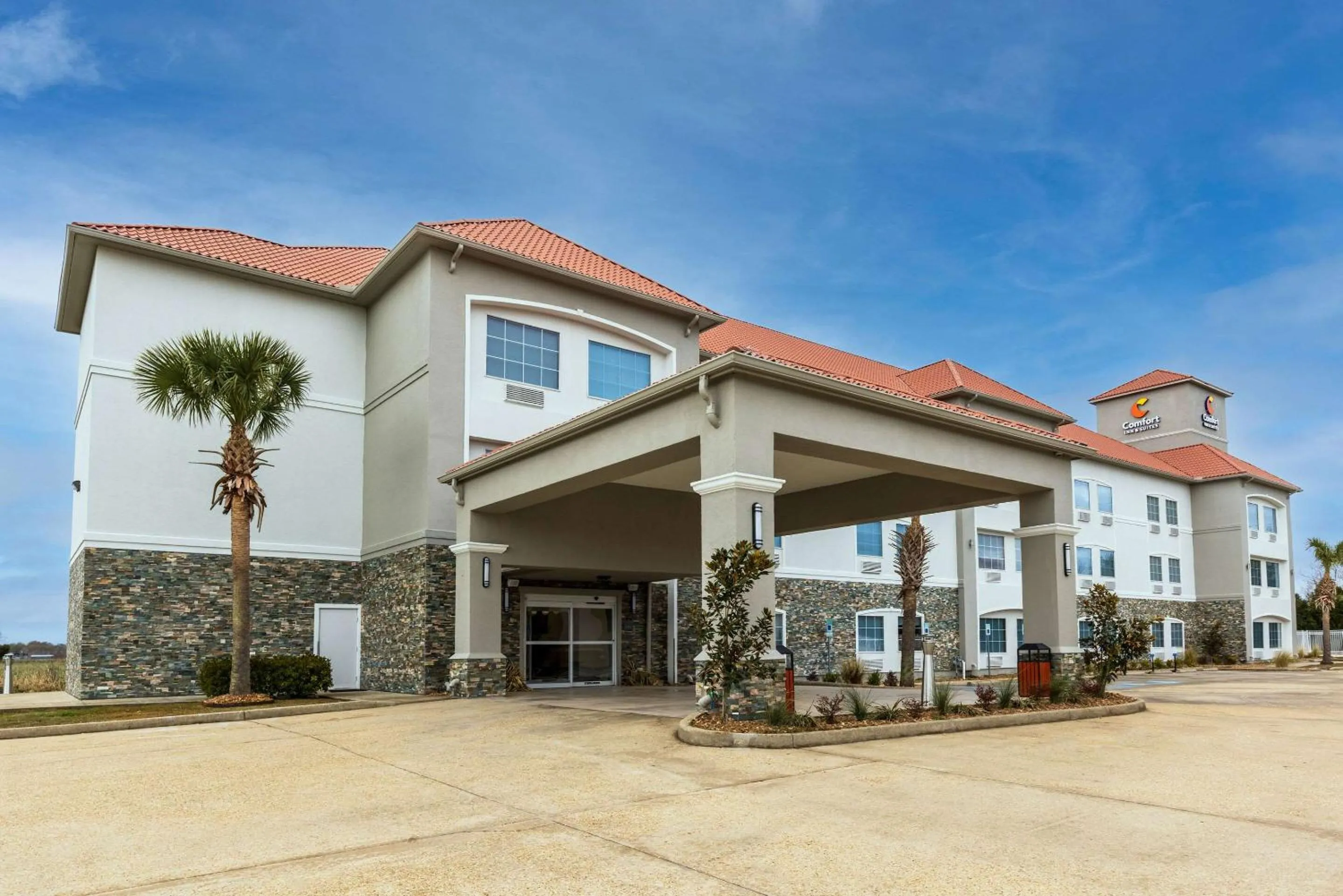 Property building in Comfort Inn & Suites New Iberia - Avery Island