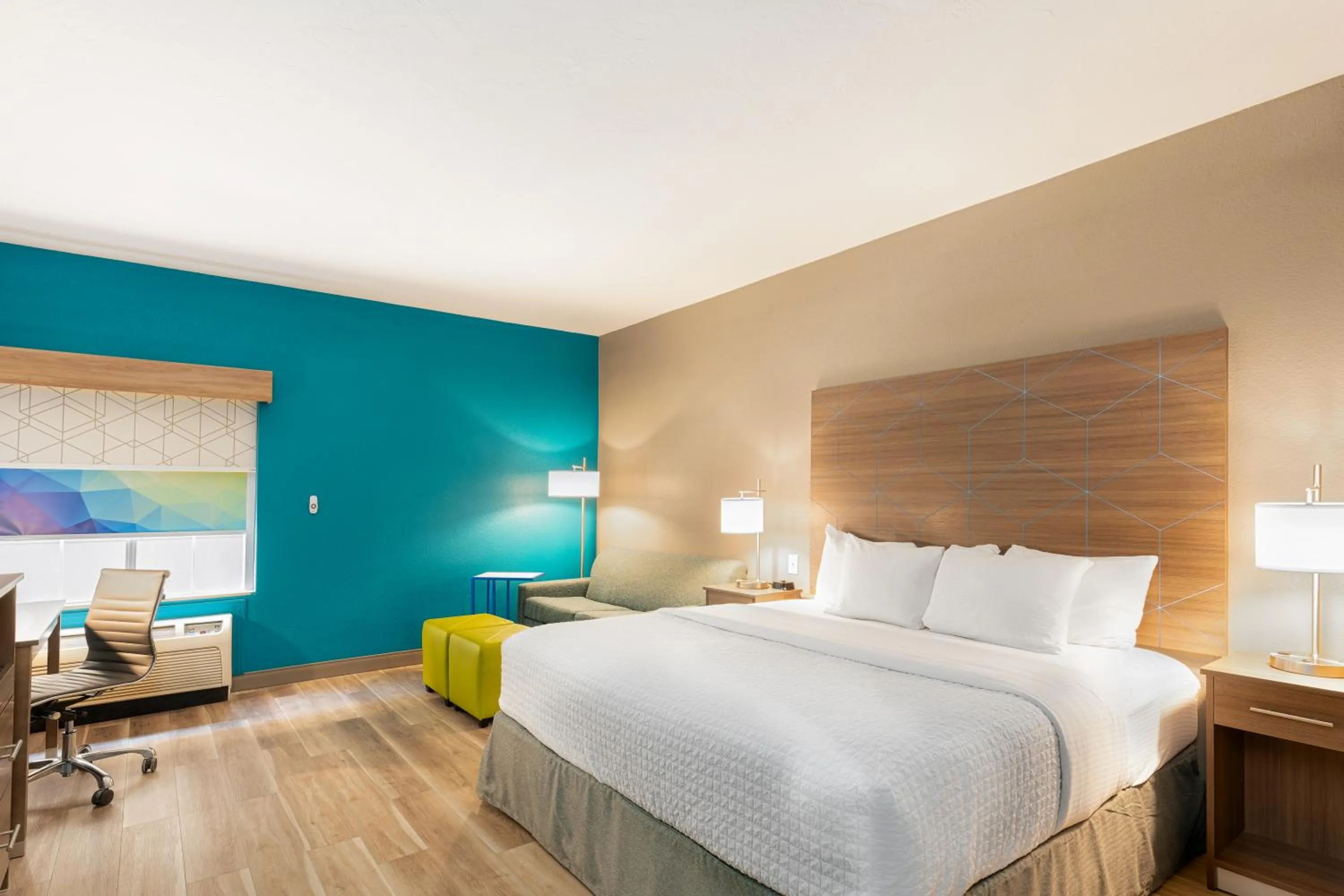 Bed in La Quinta by Wyndham Shawnee