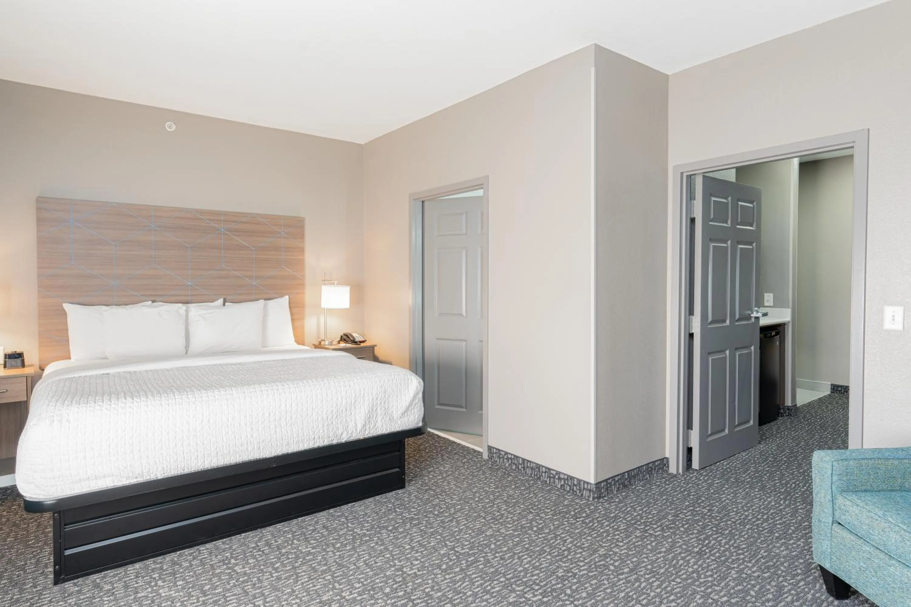 Bed in La Quinta by Wyndham Shawnee