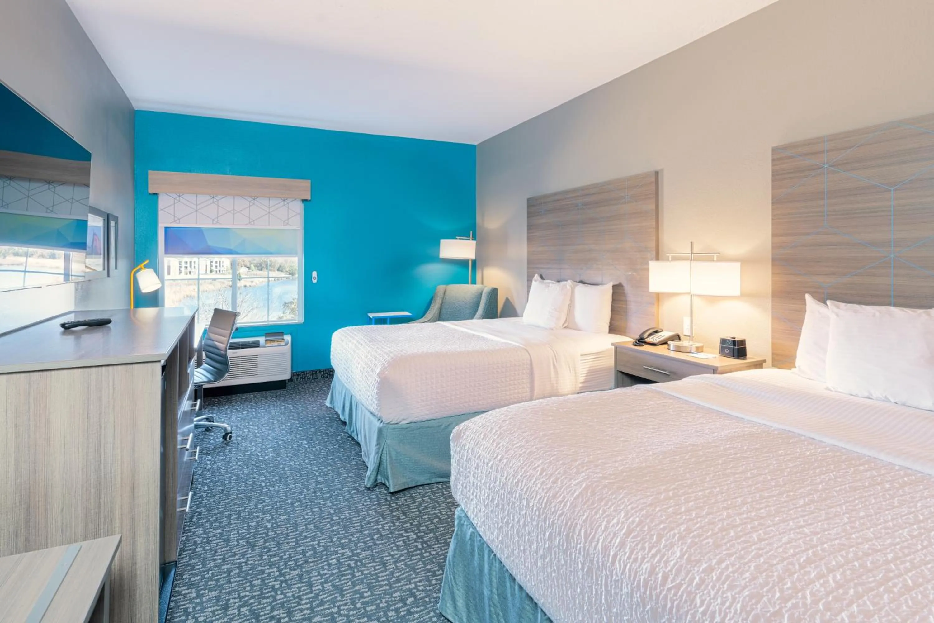 Bed in La Quinta by Wyndham Shawnee