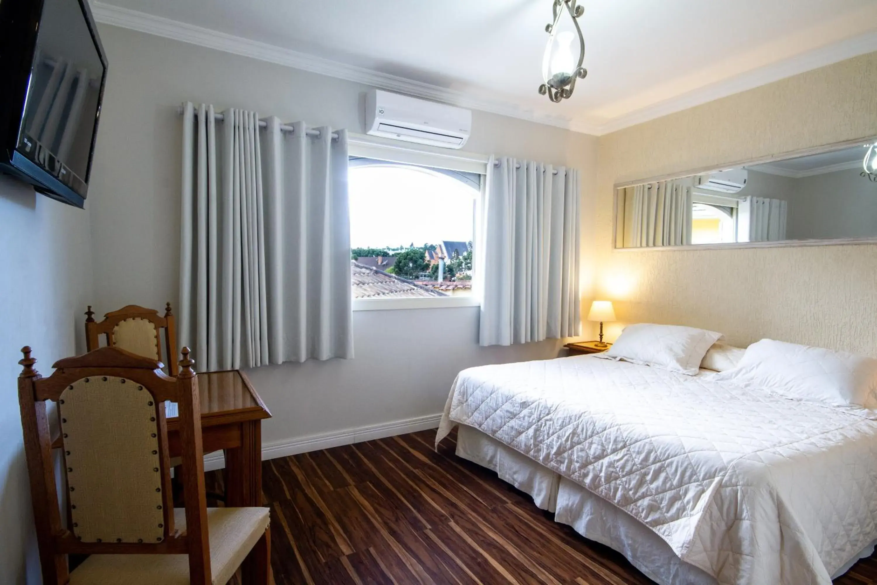 Double or Twin Room in Hotel Nevada Double or Twin Room in Hotel Nevada