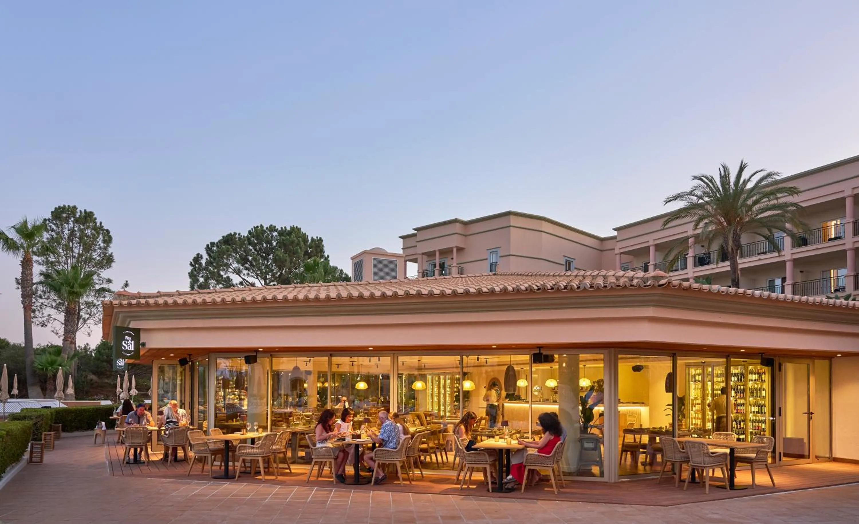 Restaurant/places to eat in PortoBay Blue Ocean