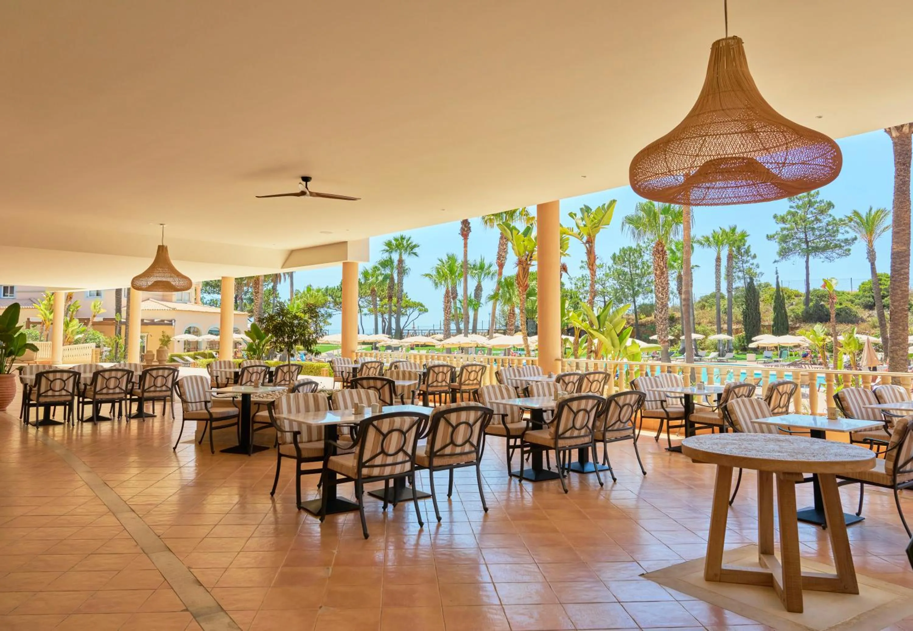 Restaurant/places to eat in PortoBay Blue Ocean