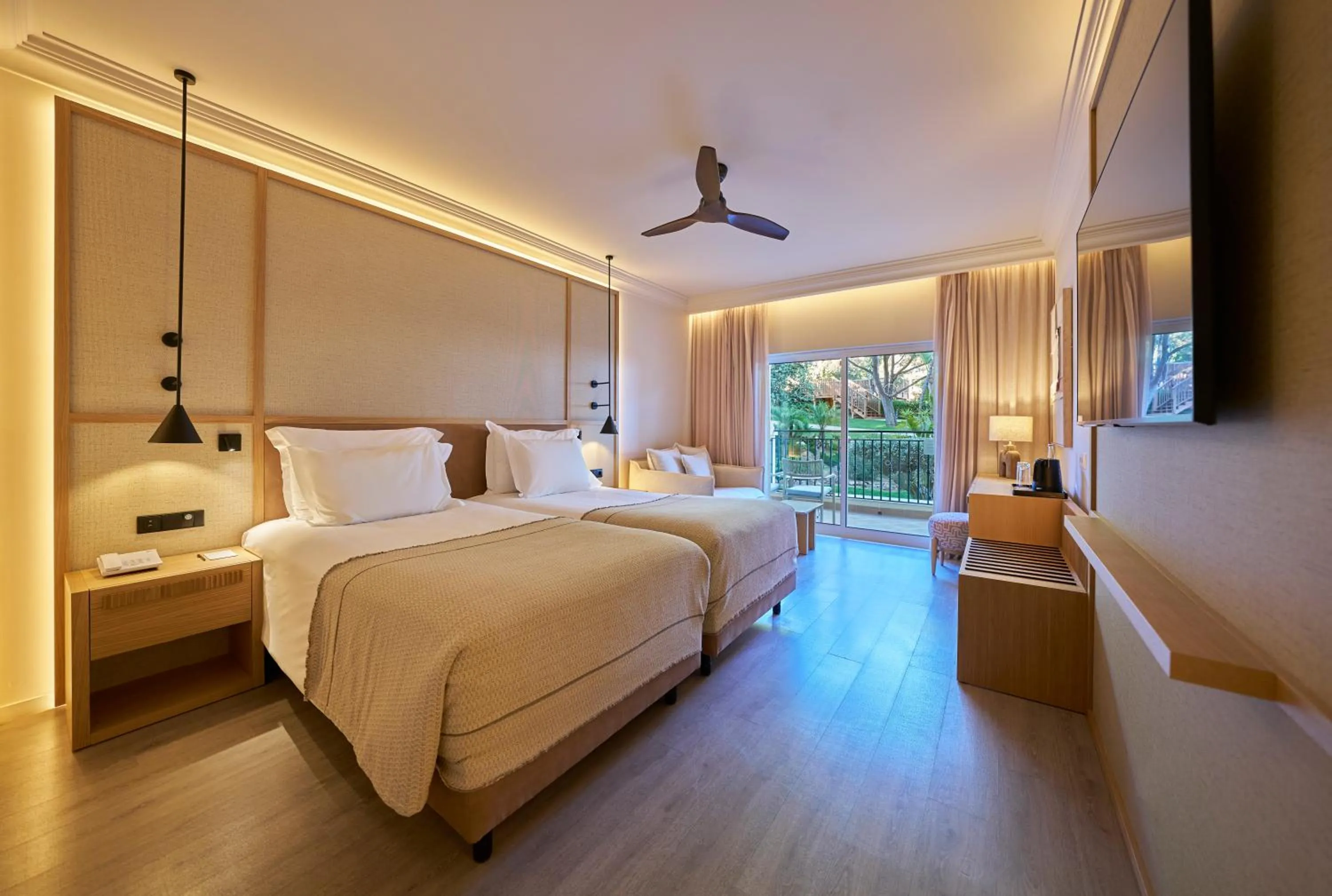 View (from property/room), Bed in PortoBay Blue Ocean