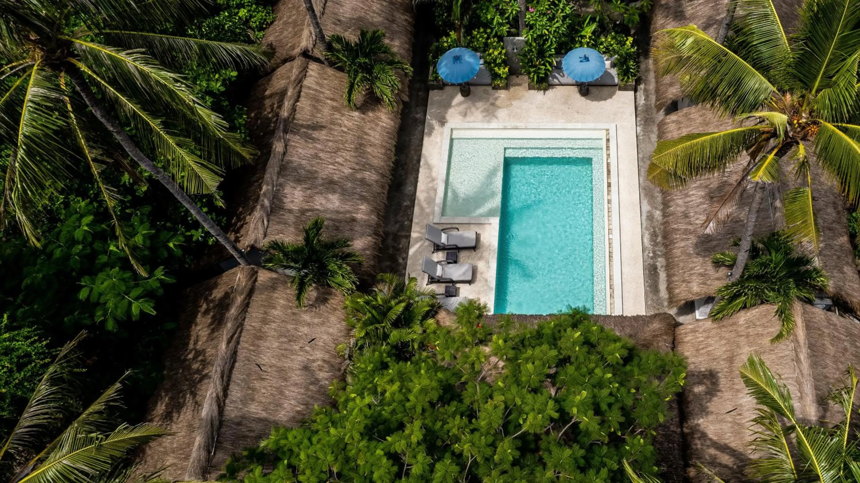 Swimming pool in Eden Eco Resort