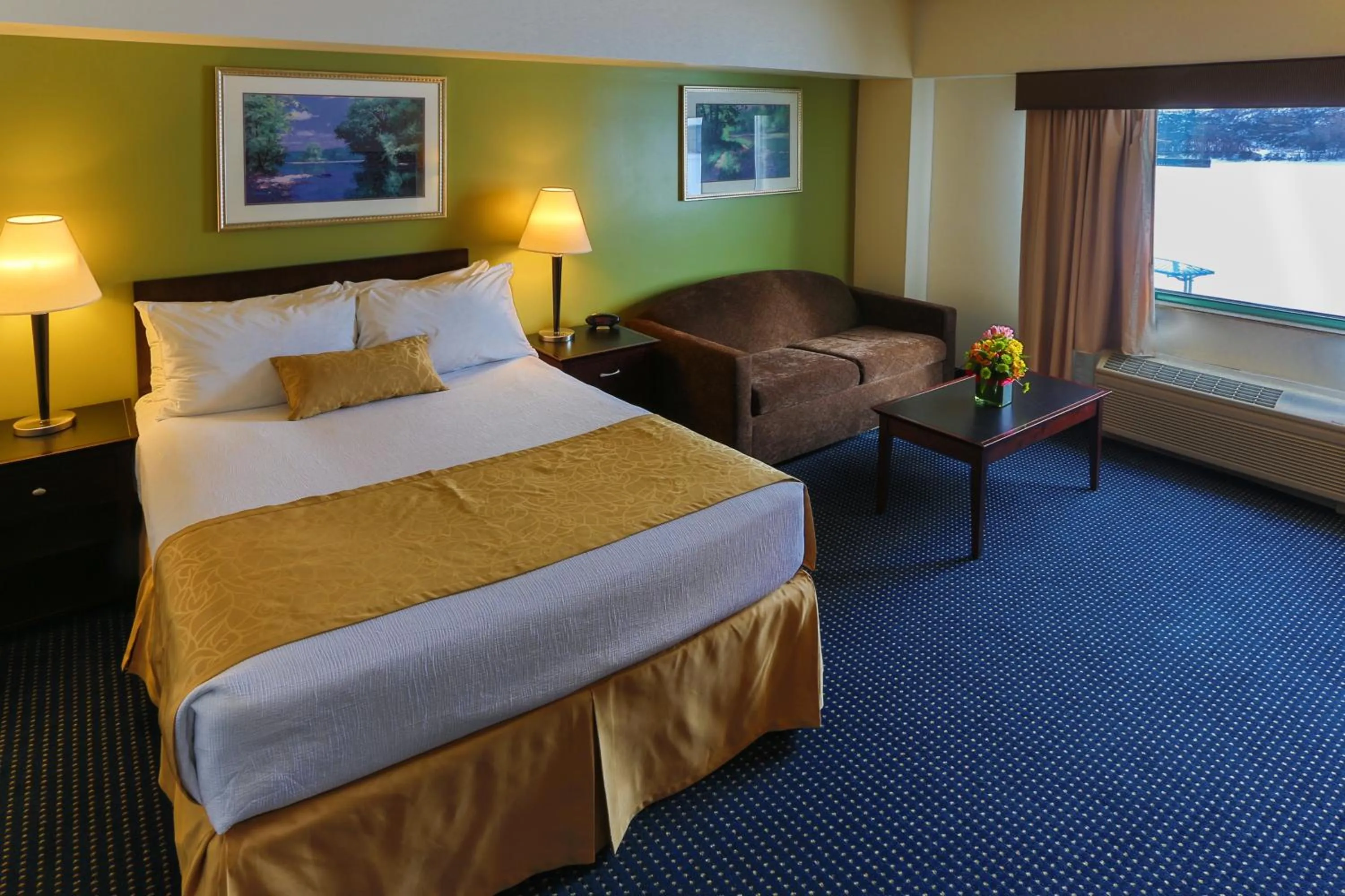 Bed in Grand Harbor Resort and Waterpark