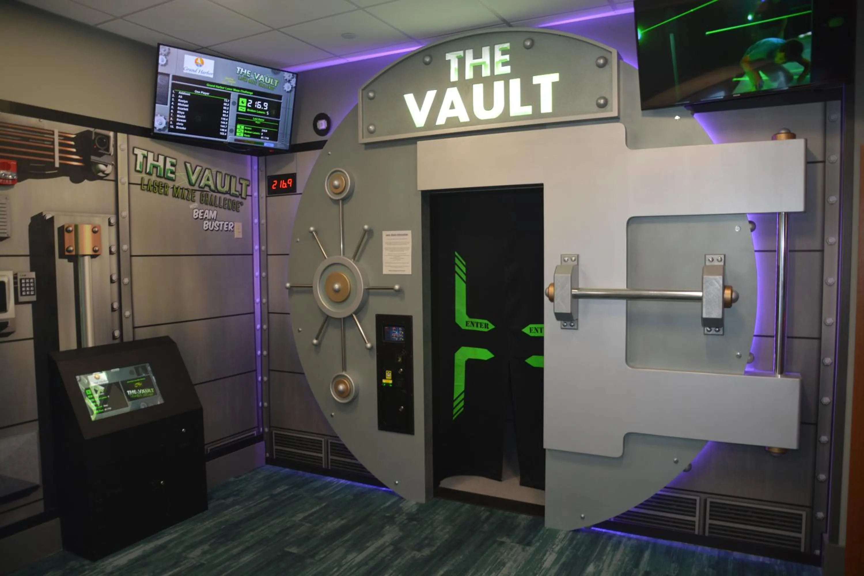 Game Room in Grand Harbor Resort and Waterpark