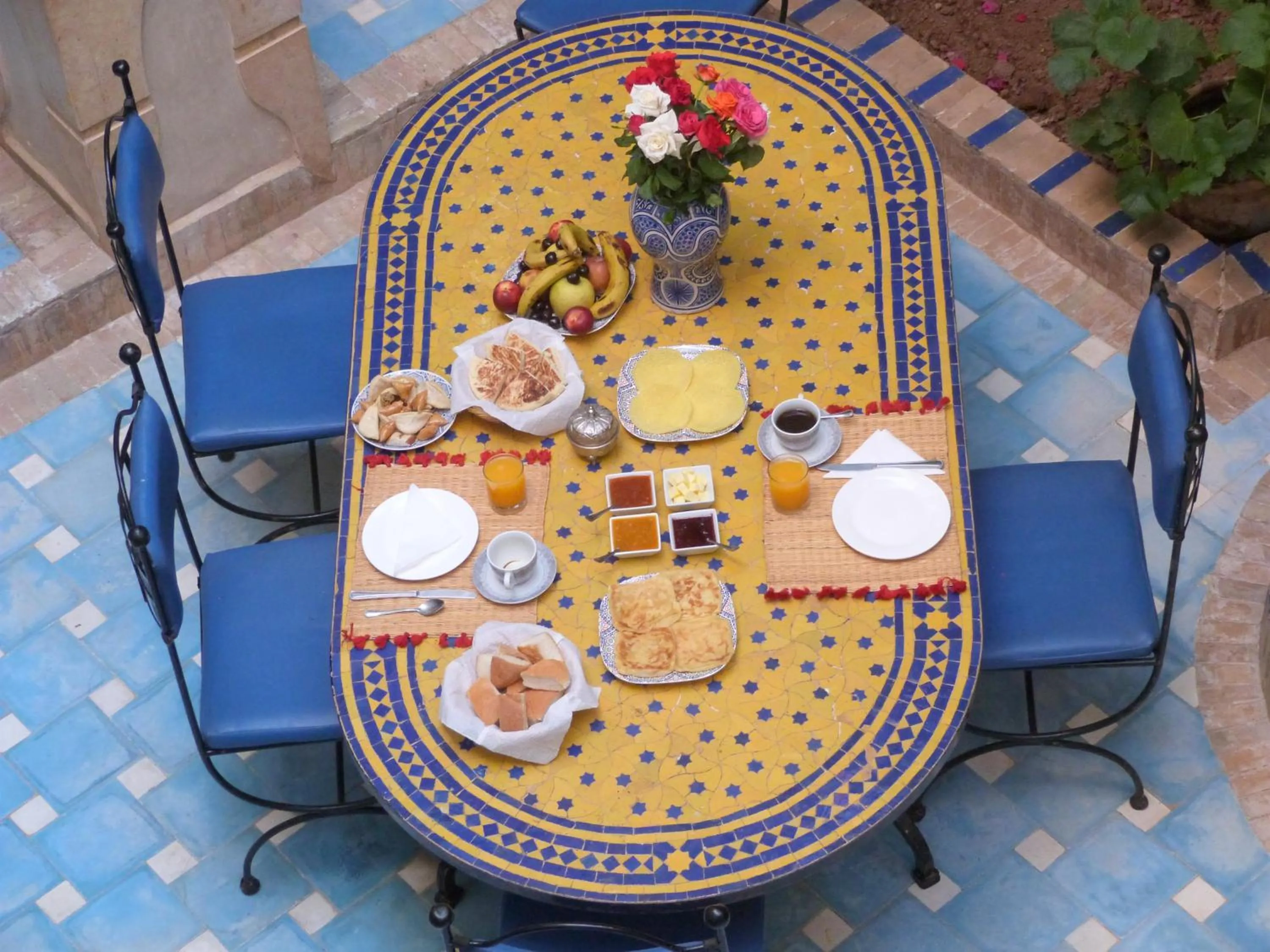 Food and drinks in Riad Beij