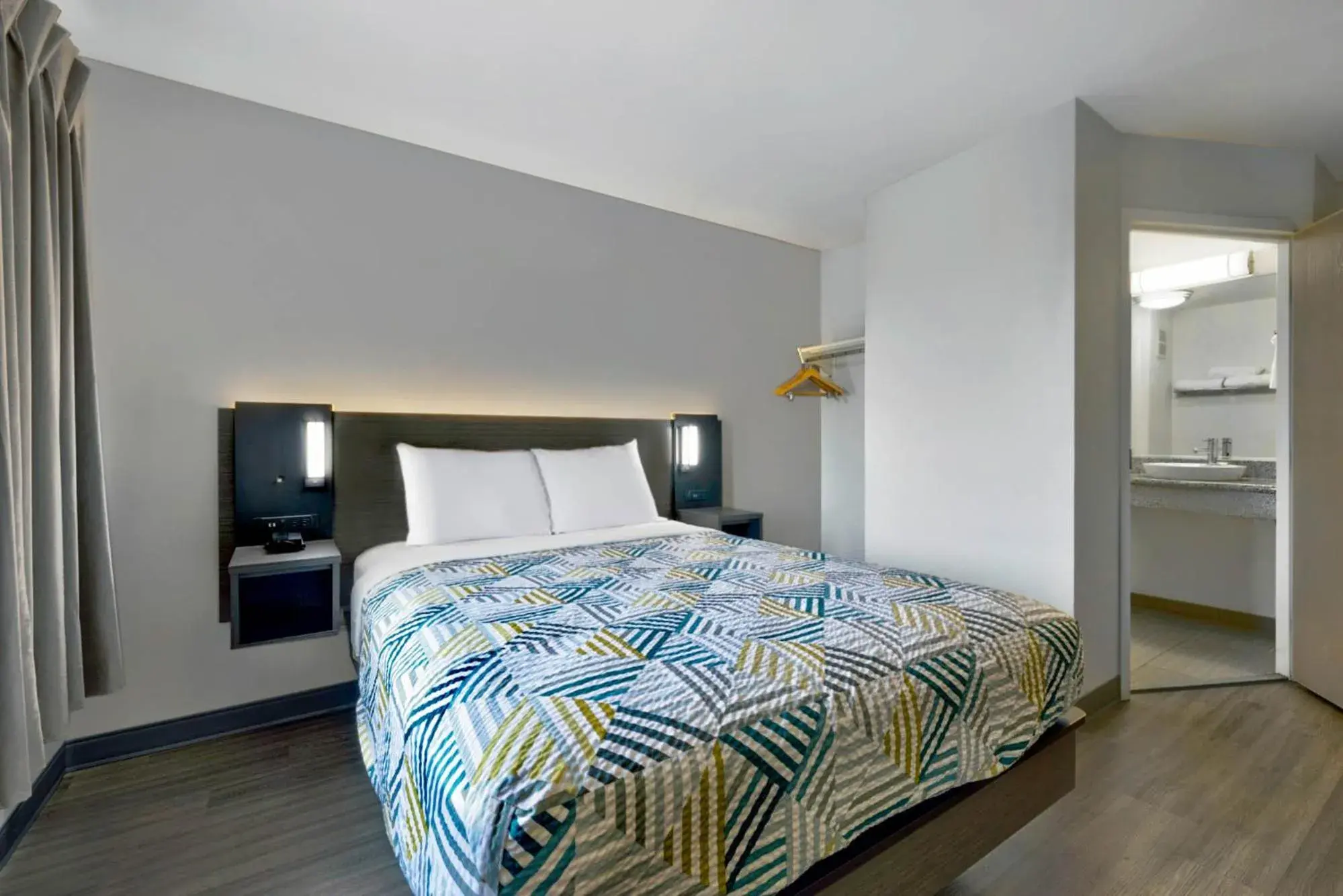 Bed in Motel 6-Marble Falls, TX Bed in Motel 6-Marble Falls, TX