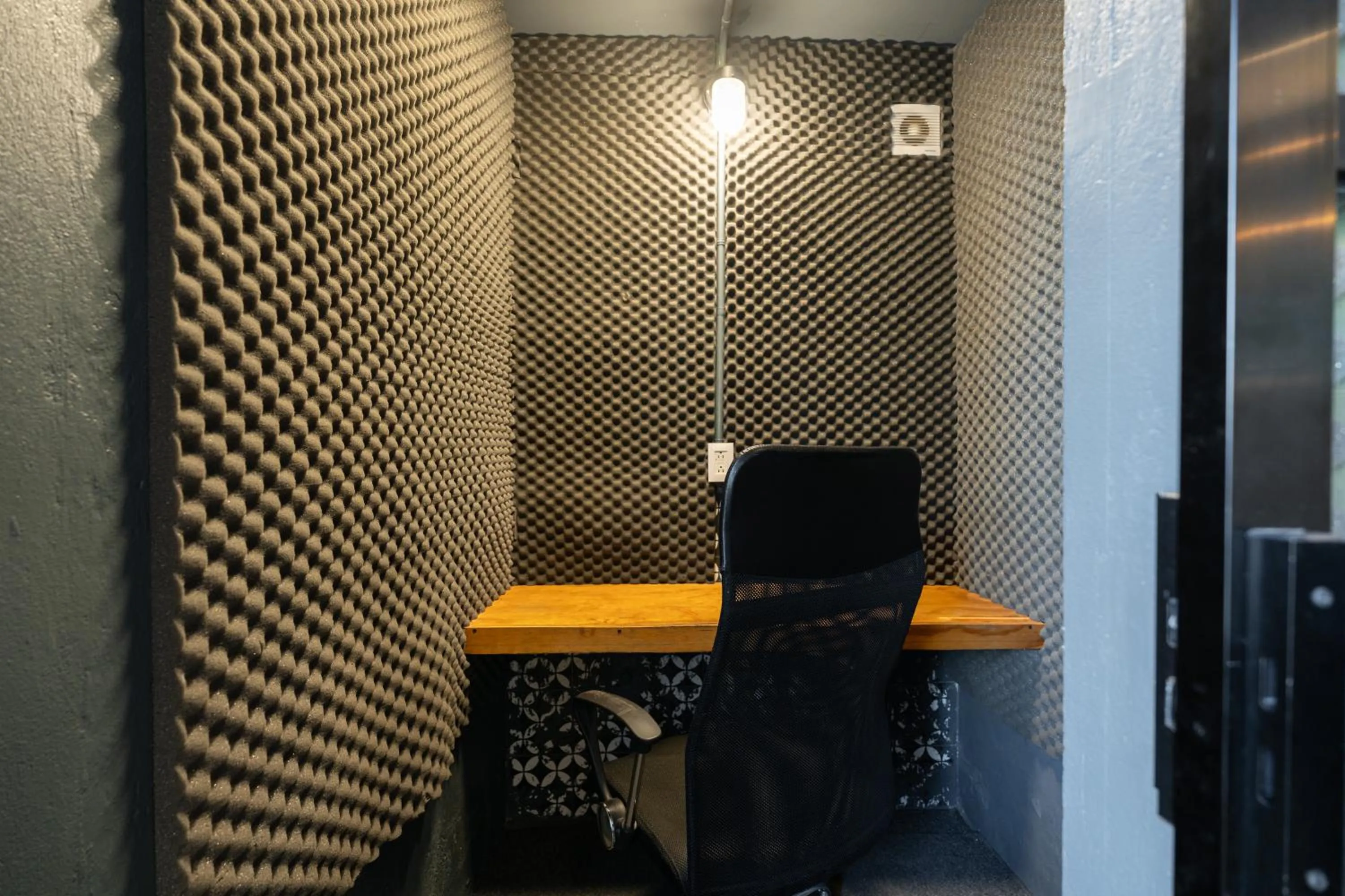 Business facilities in Selina Oaxaca