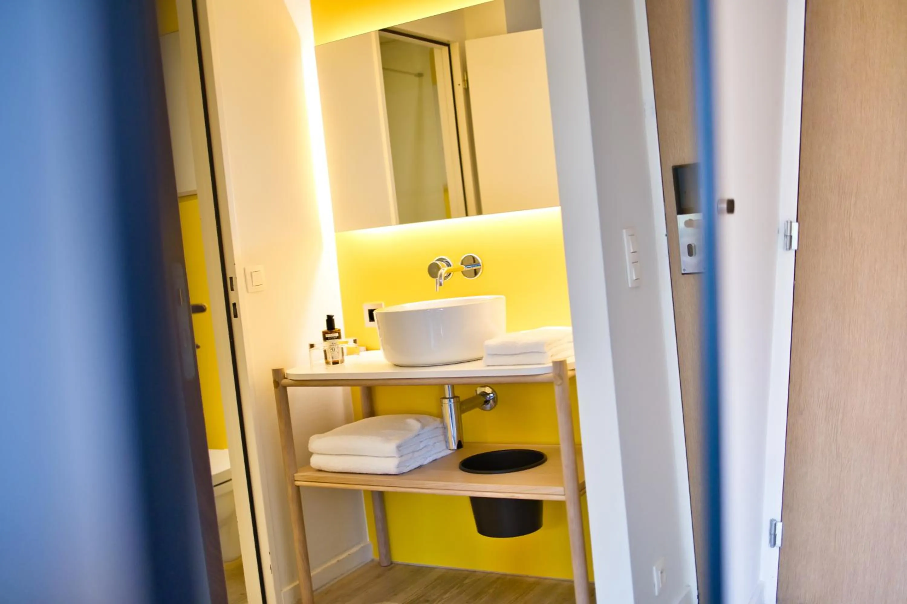 Bathroom in B&B HOTEL Brussels Centre Louise