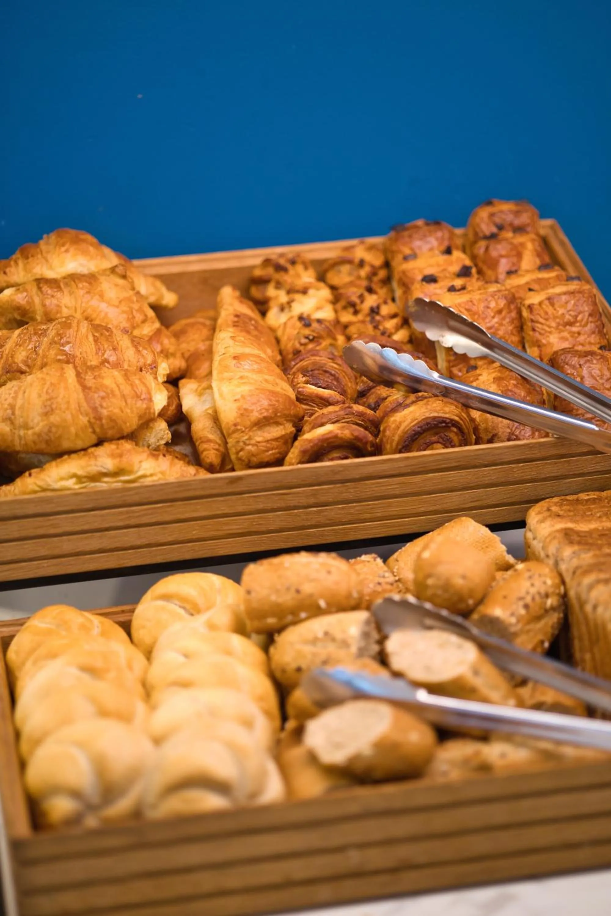 Food and drinks in B&B HOTEL Brussels Centre Louise