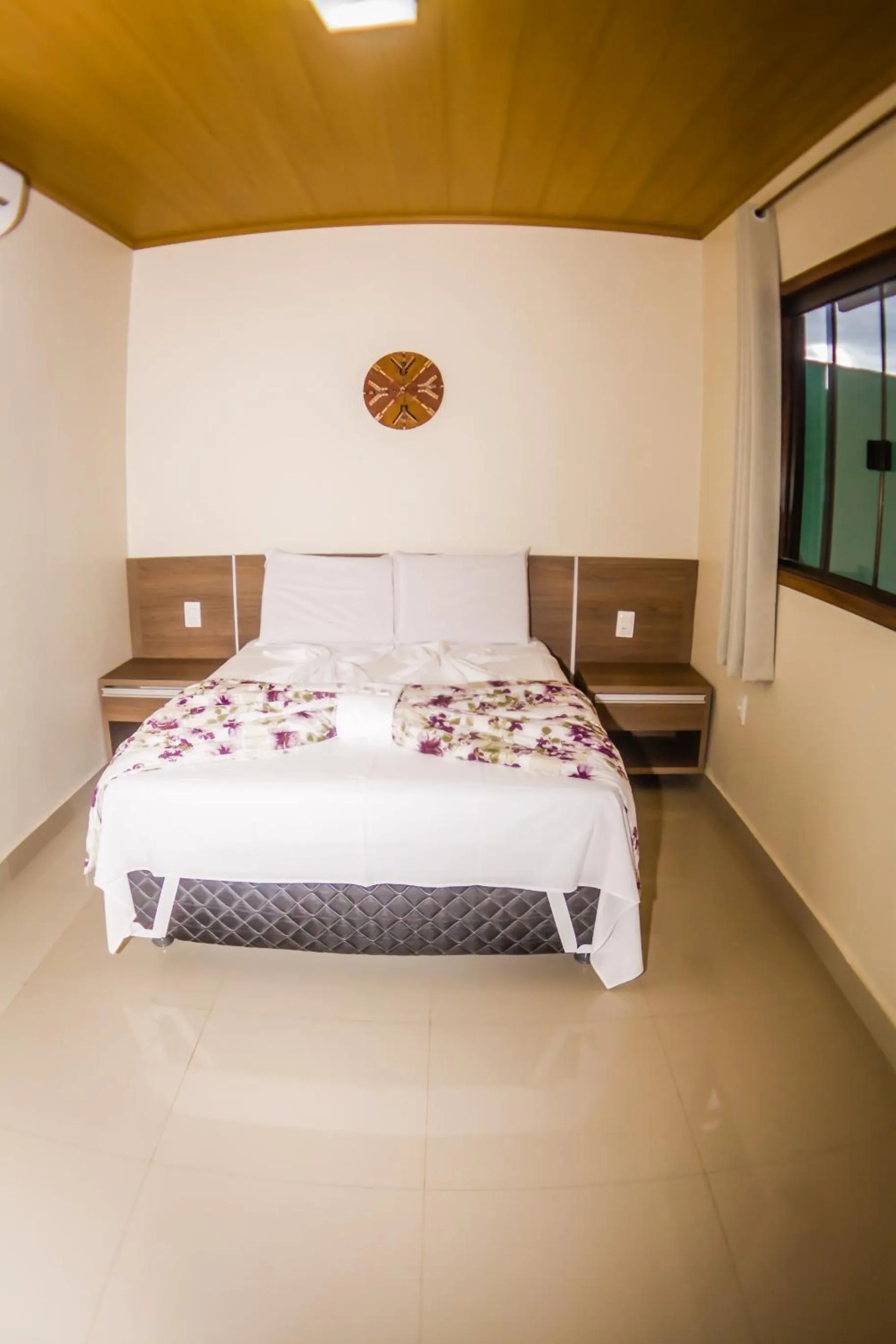 Bed in Pousada dos Guias