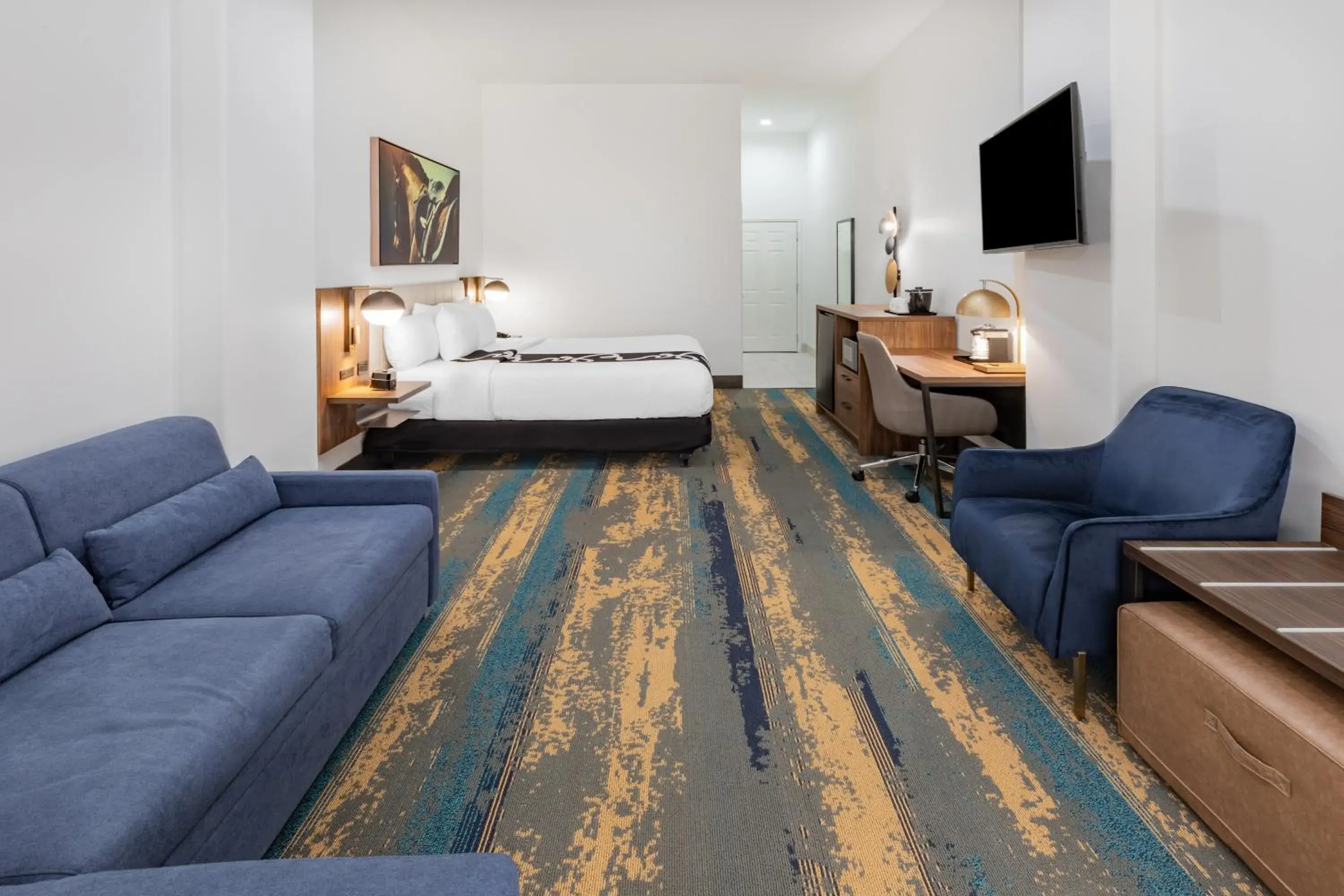 Bed in La Quinta Inn & Suites by Wyndham Pharr RGV Medical Center Bed in La Quinta Inn & Suites by Wyndham Pharr RGV Medical Center