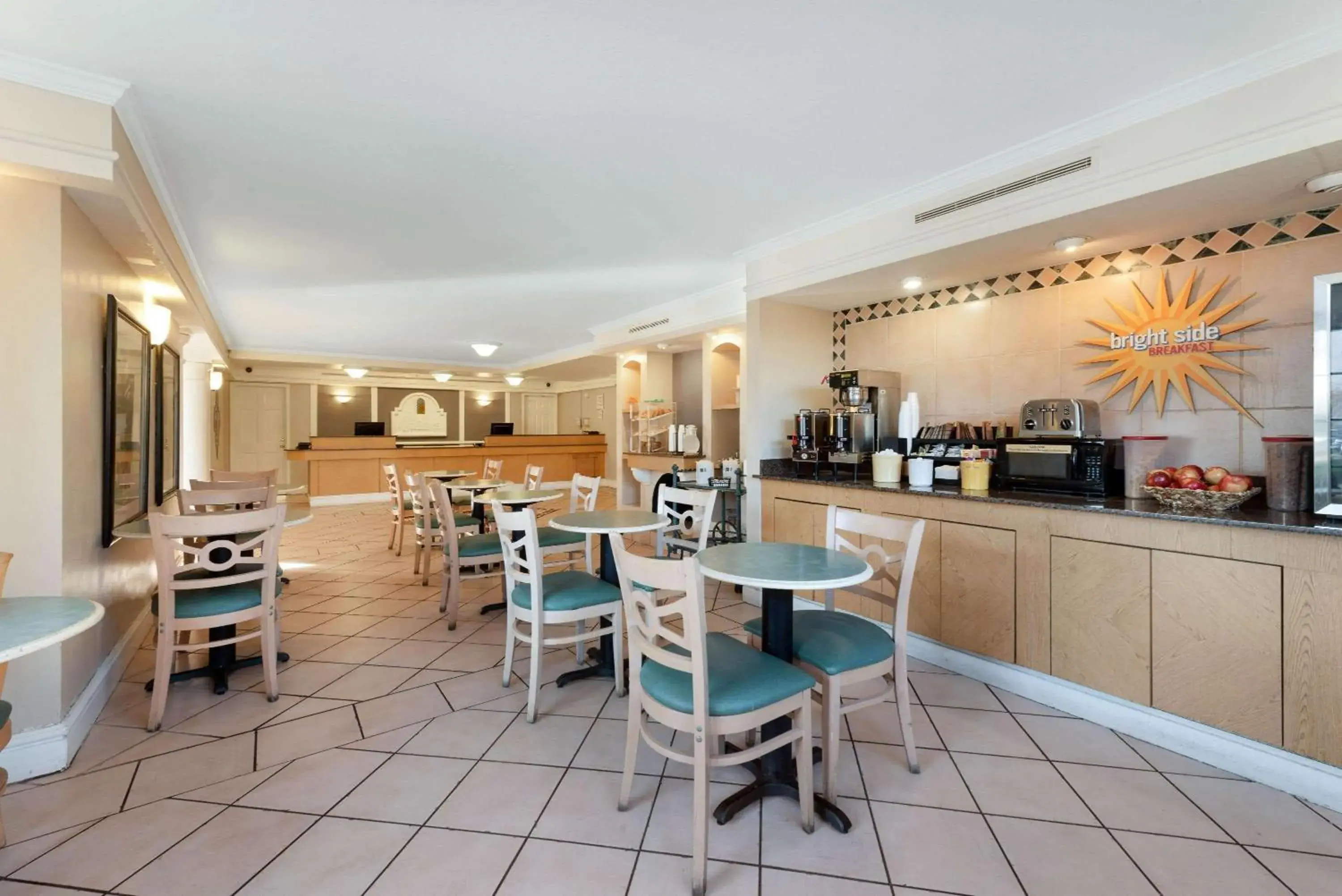 Restaurant/Places to Eat in La Quinta Inn by Wyndham Bossier City