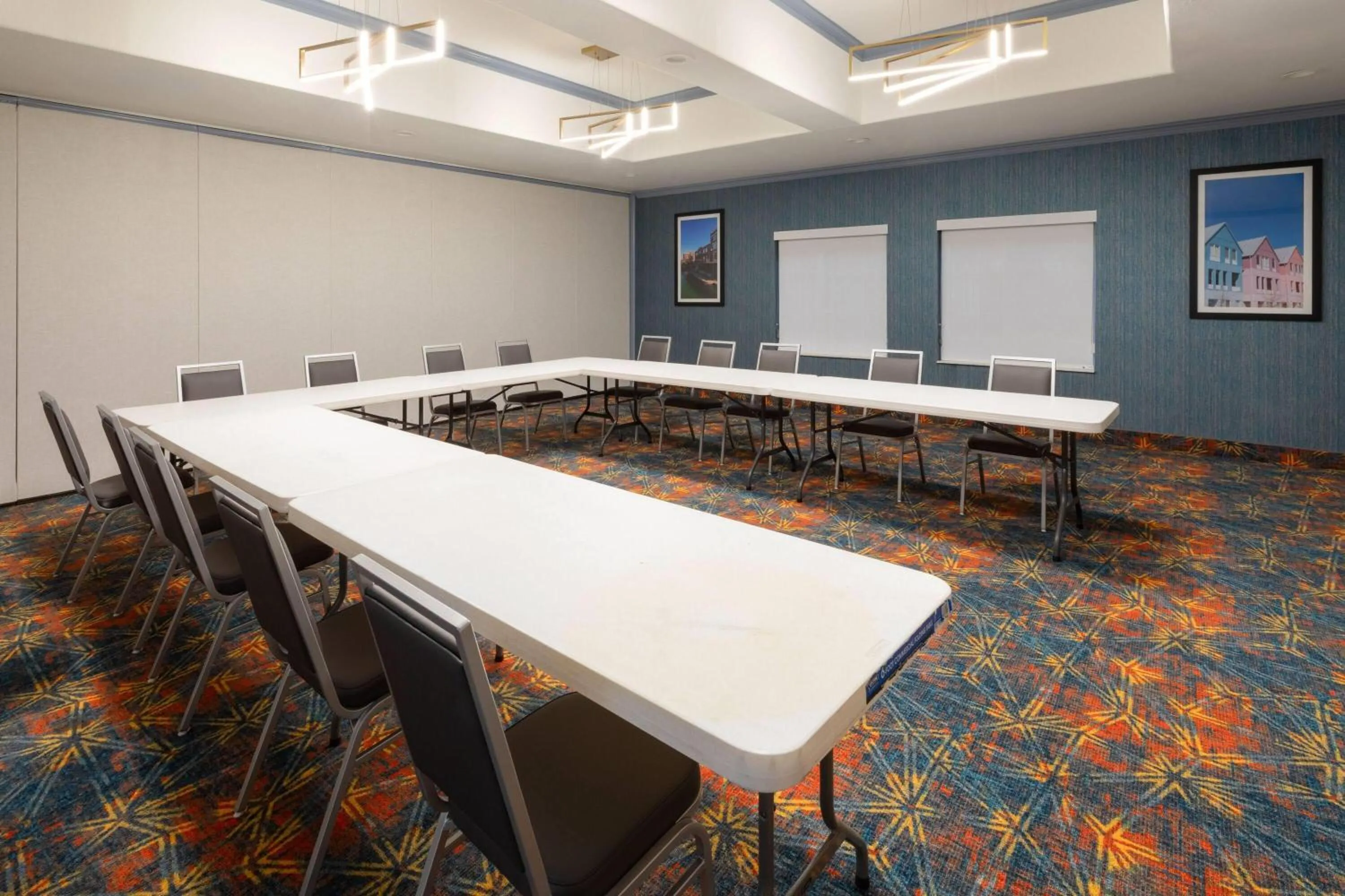 Meeting/conference room in La Quinta by Wyndham Oklahoma City - Moore