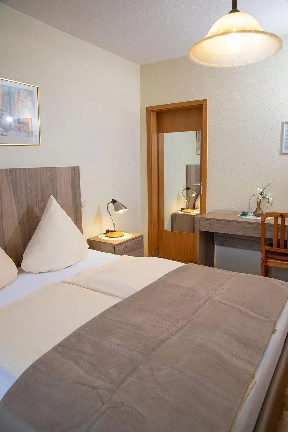 Double Room - single occupancy in Lothringer Hof Double Room - single occupancy in Lothringer Hof