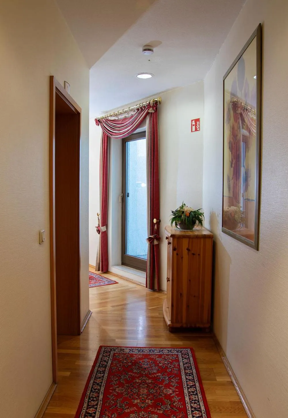 Facade/entrance in Lothringer Hof