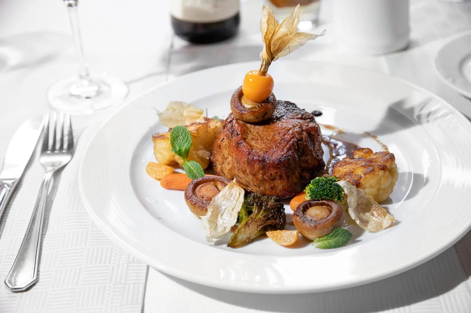 Restaurant/places to eat in Lothringer Hof