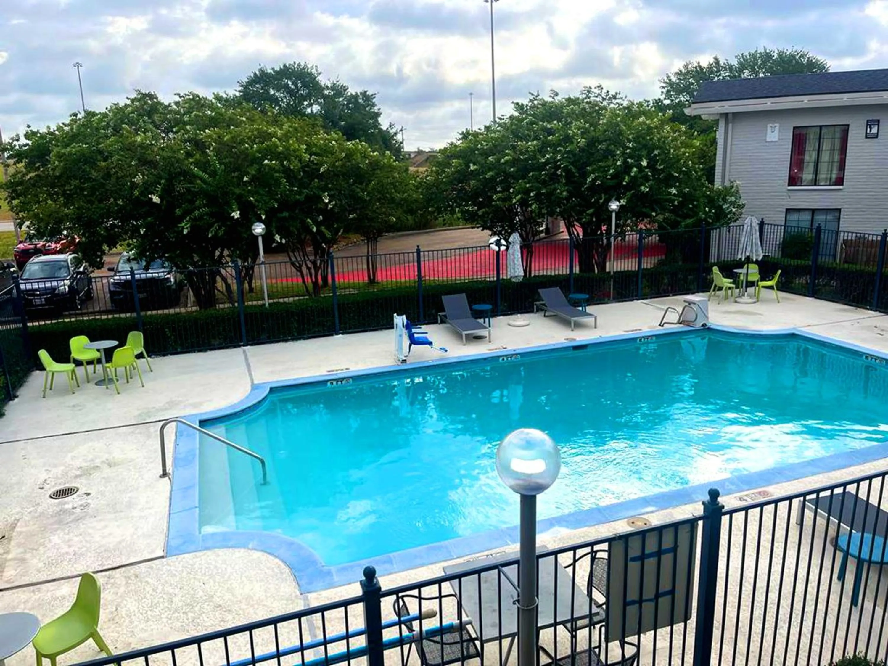 Swimming pool in Days Inn by Wyndham Sulphur West