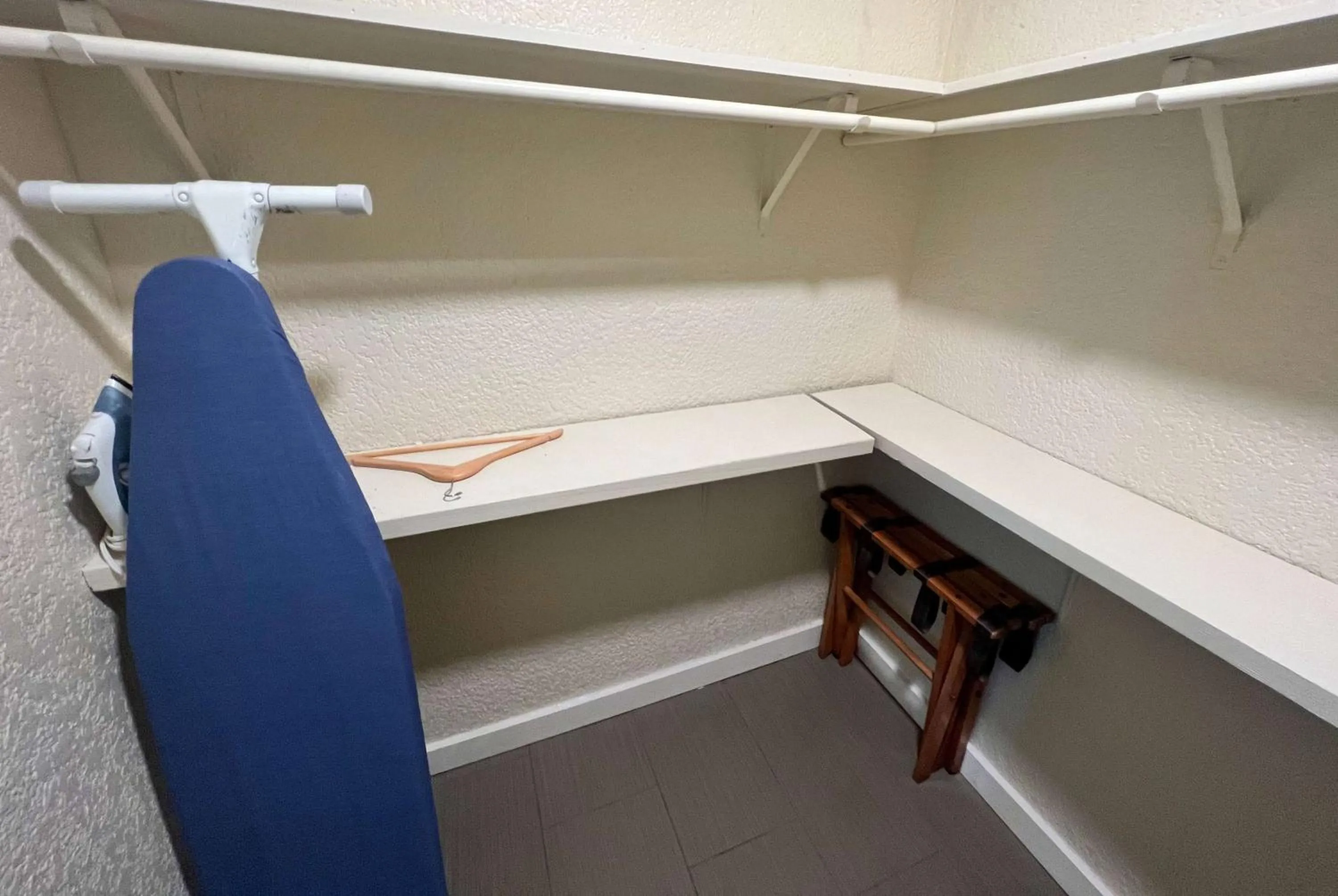 Photo of the whole room in Days Inn by Wyndham Sulphur West