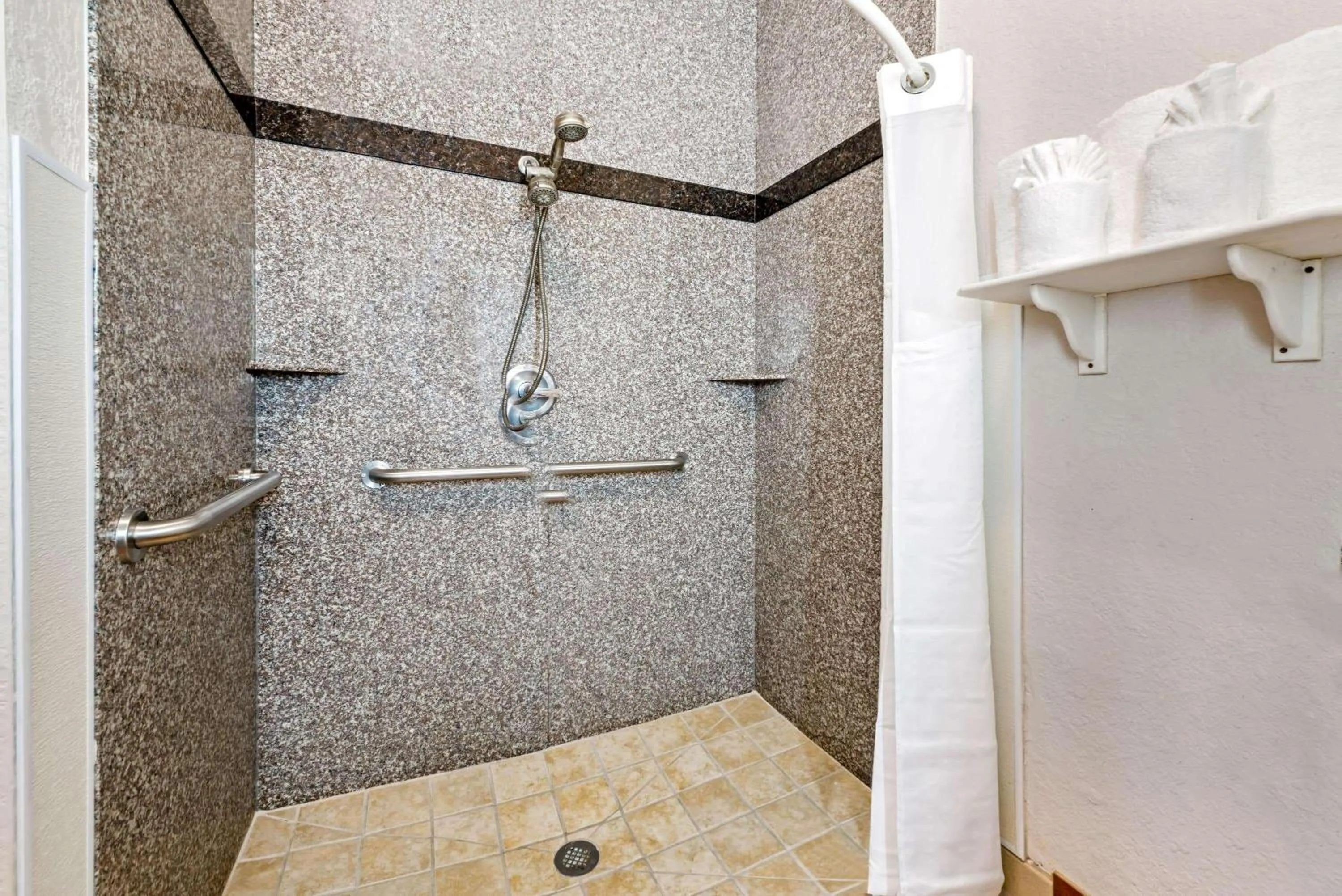 Shower in La Quinta Inn & Suite Kingwood Houston IAH Airport 53200