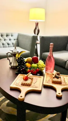 Food in Laten Suites Serviced Apartment Al Naseem
