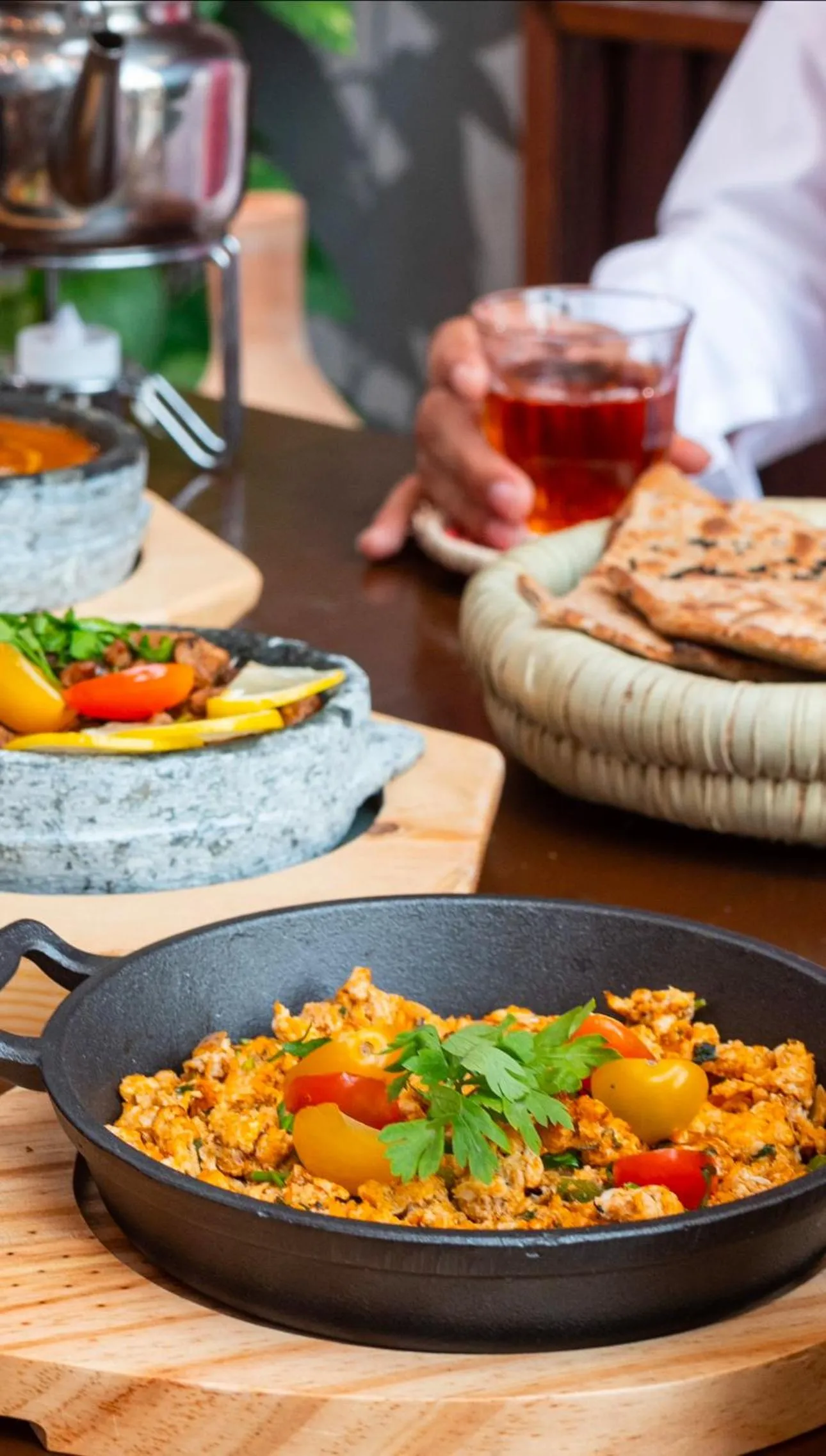 Breakfast in Laten Suites Serviced Apartment Al Naseem